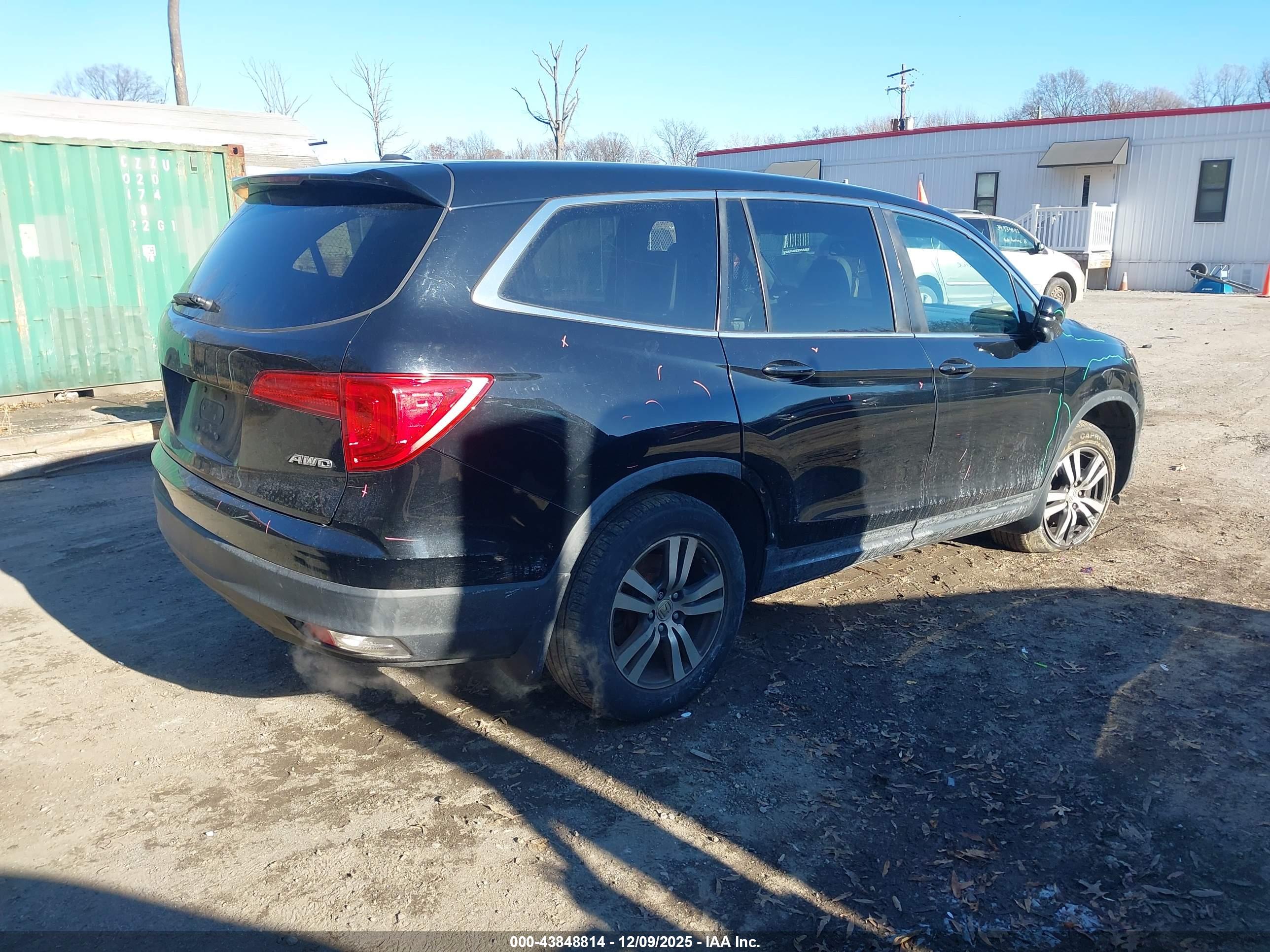 HONDA PILOT image 4