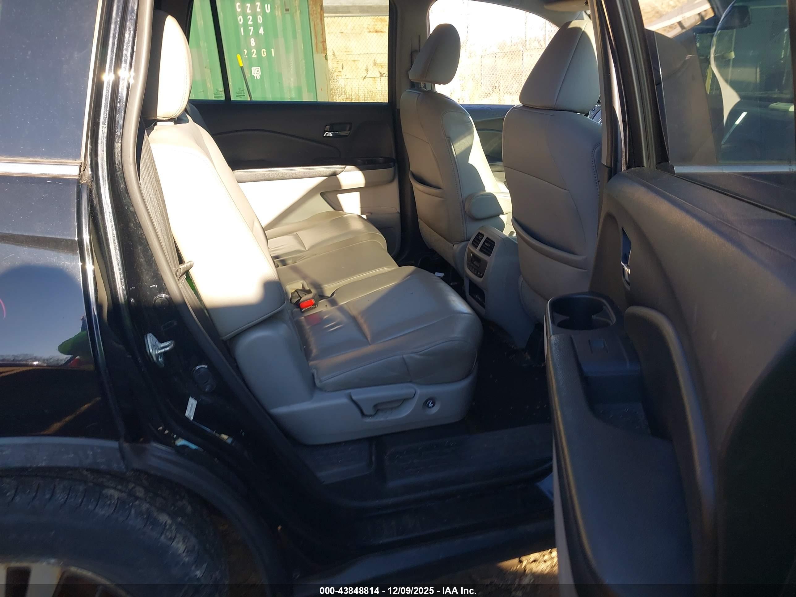 HONDA PILOT image 8