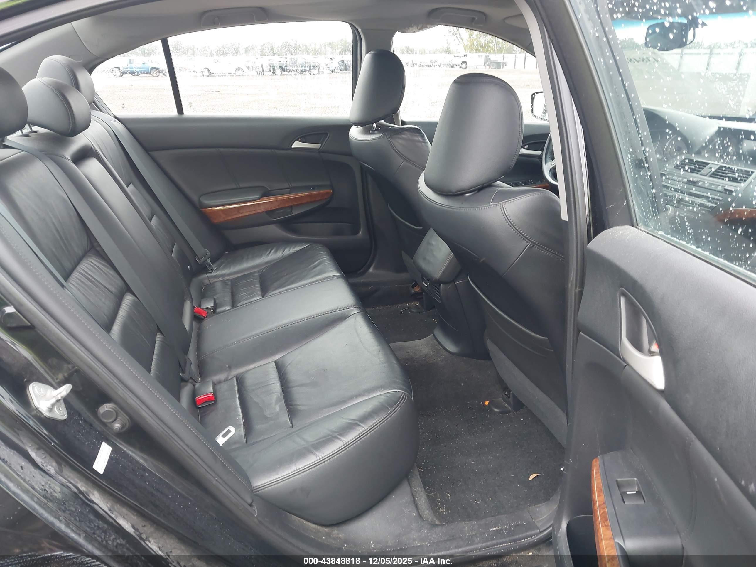 HONDA ACCORD image 8