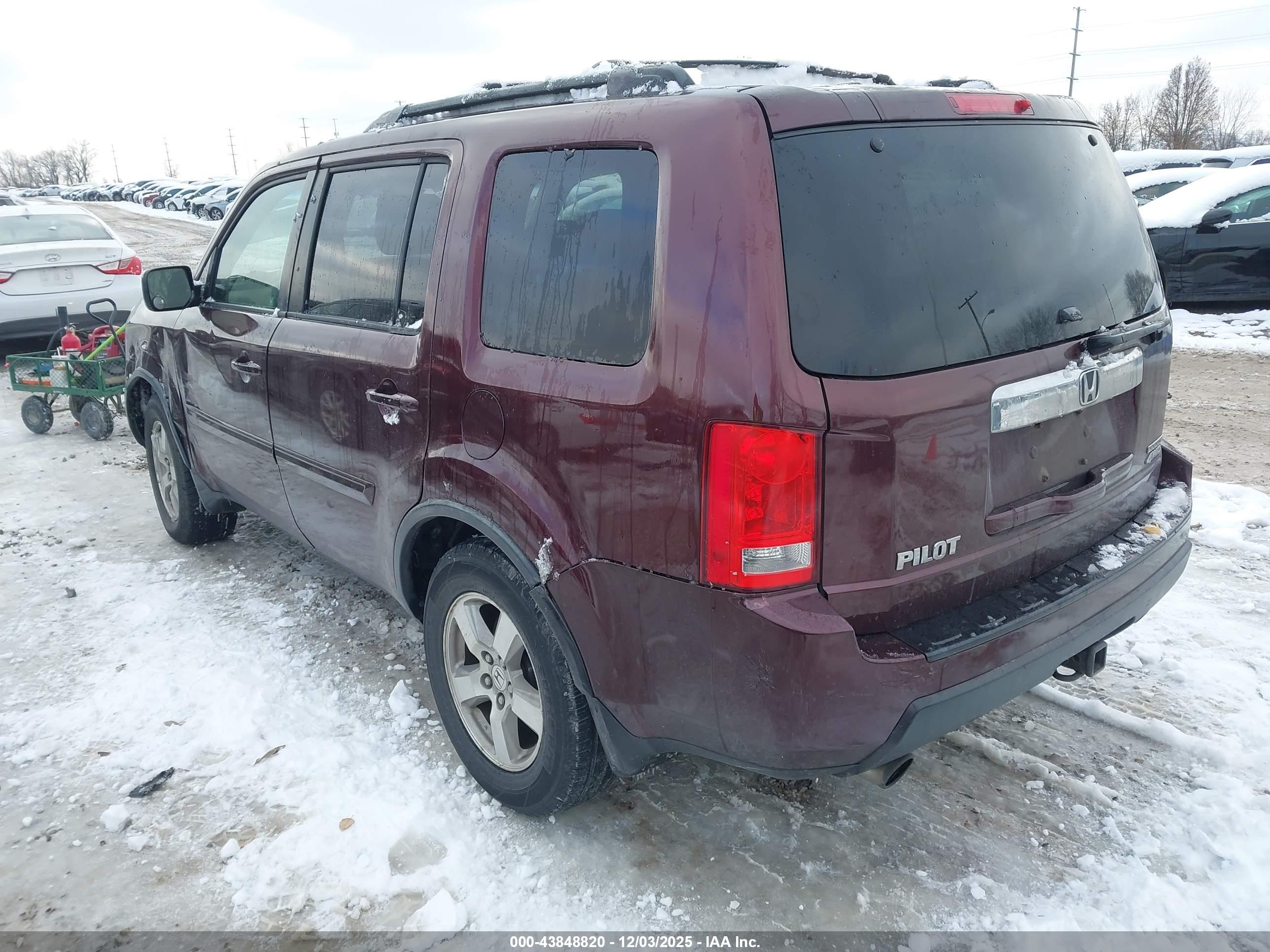 HONDA PILOT image 3