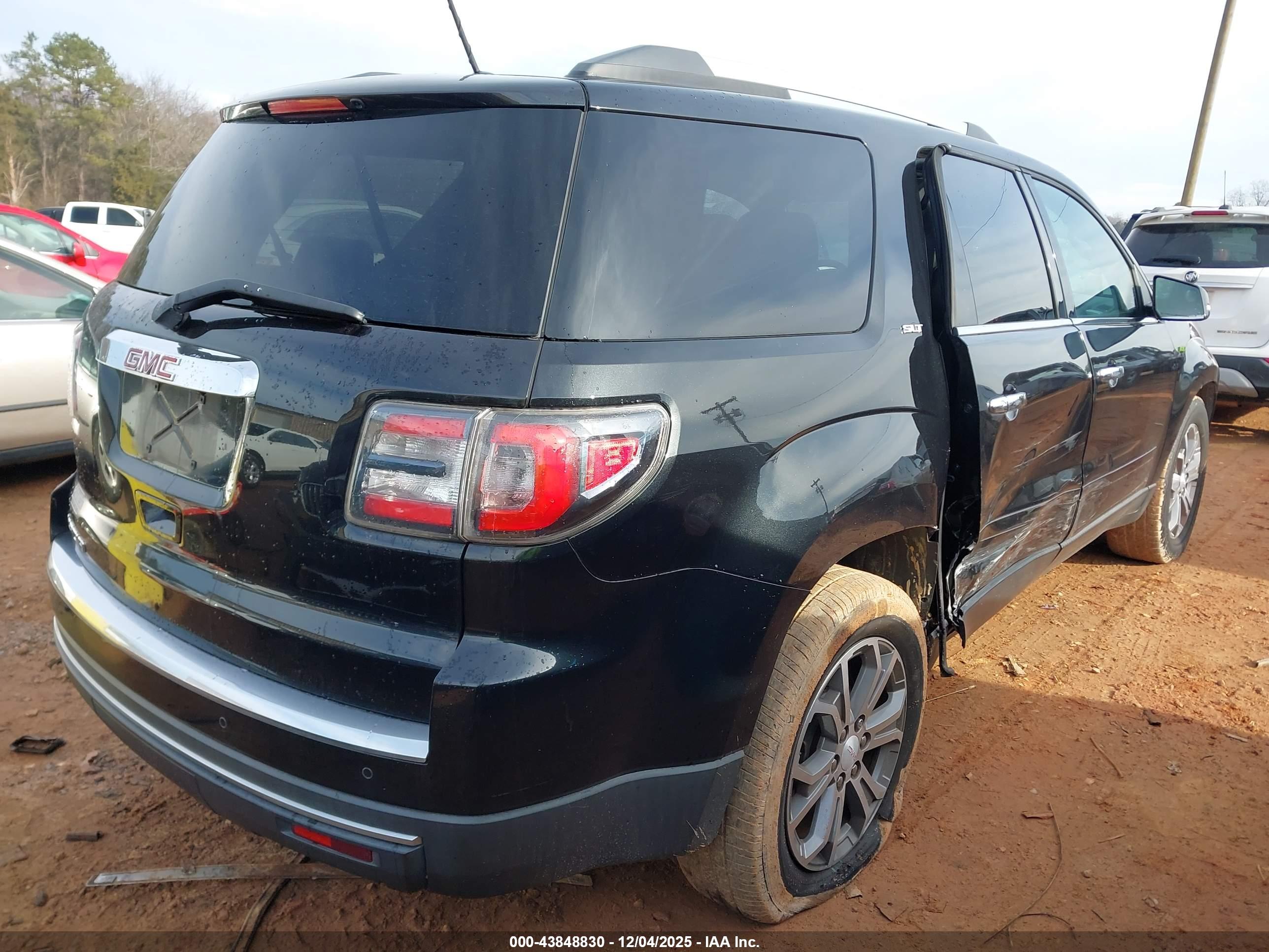 GMC ACADIA image 4