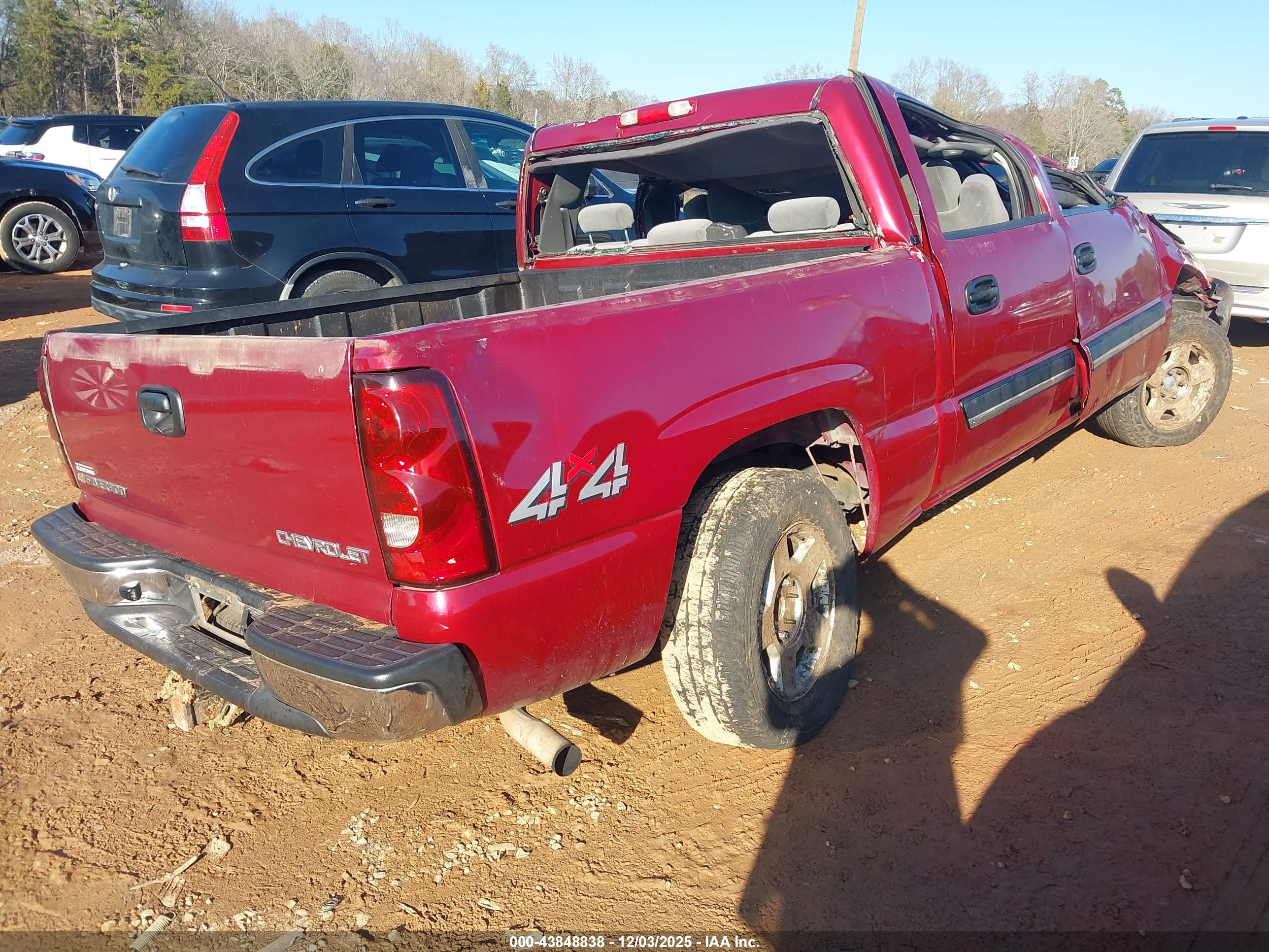 CHEVROLET SILVERADO image 4