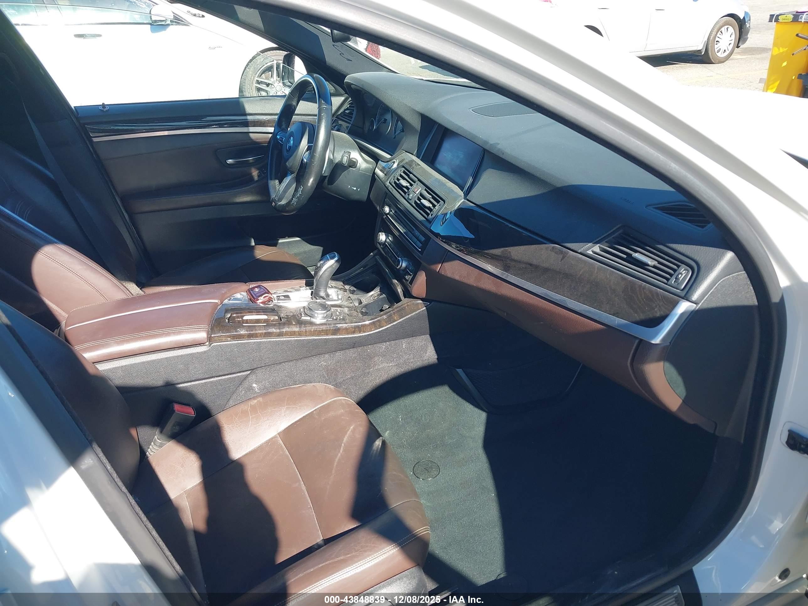 BMW 535I image 5