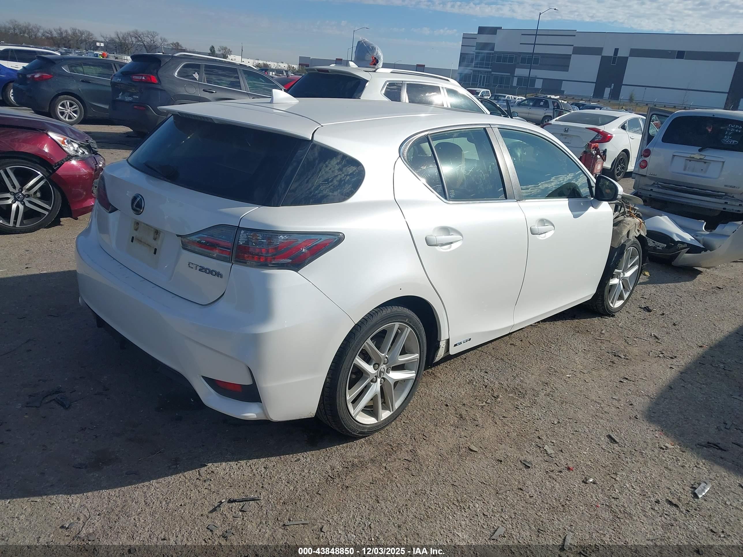 LEXUS CT image 4