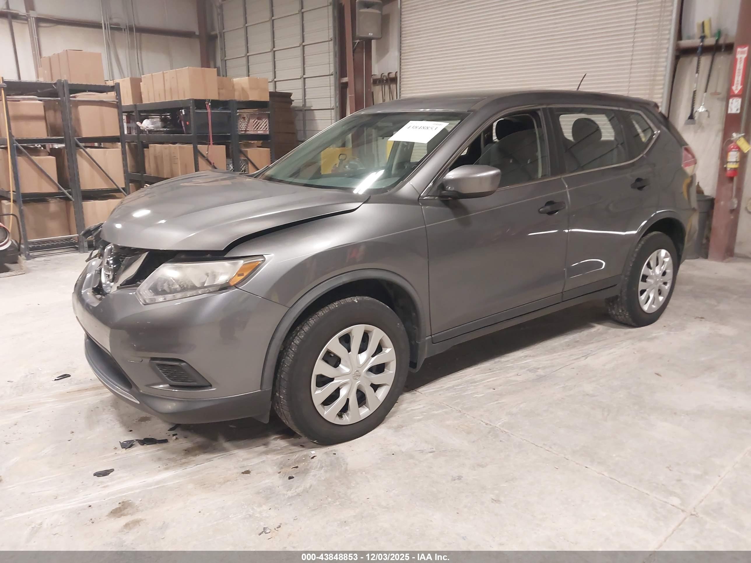 NISSAN ROGUE image 2