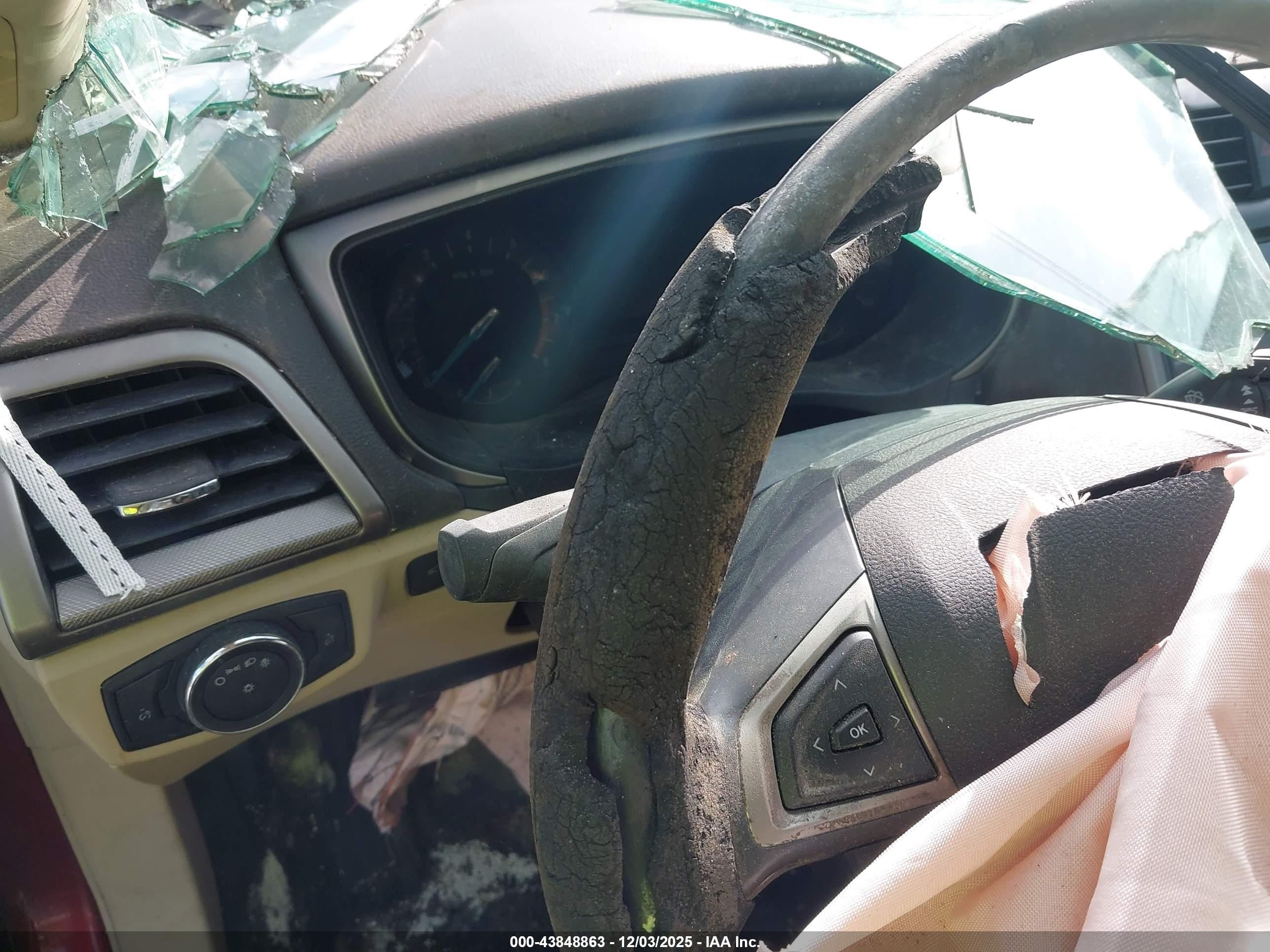 FORD FUSION image 7