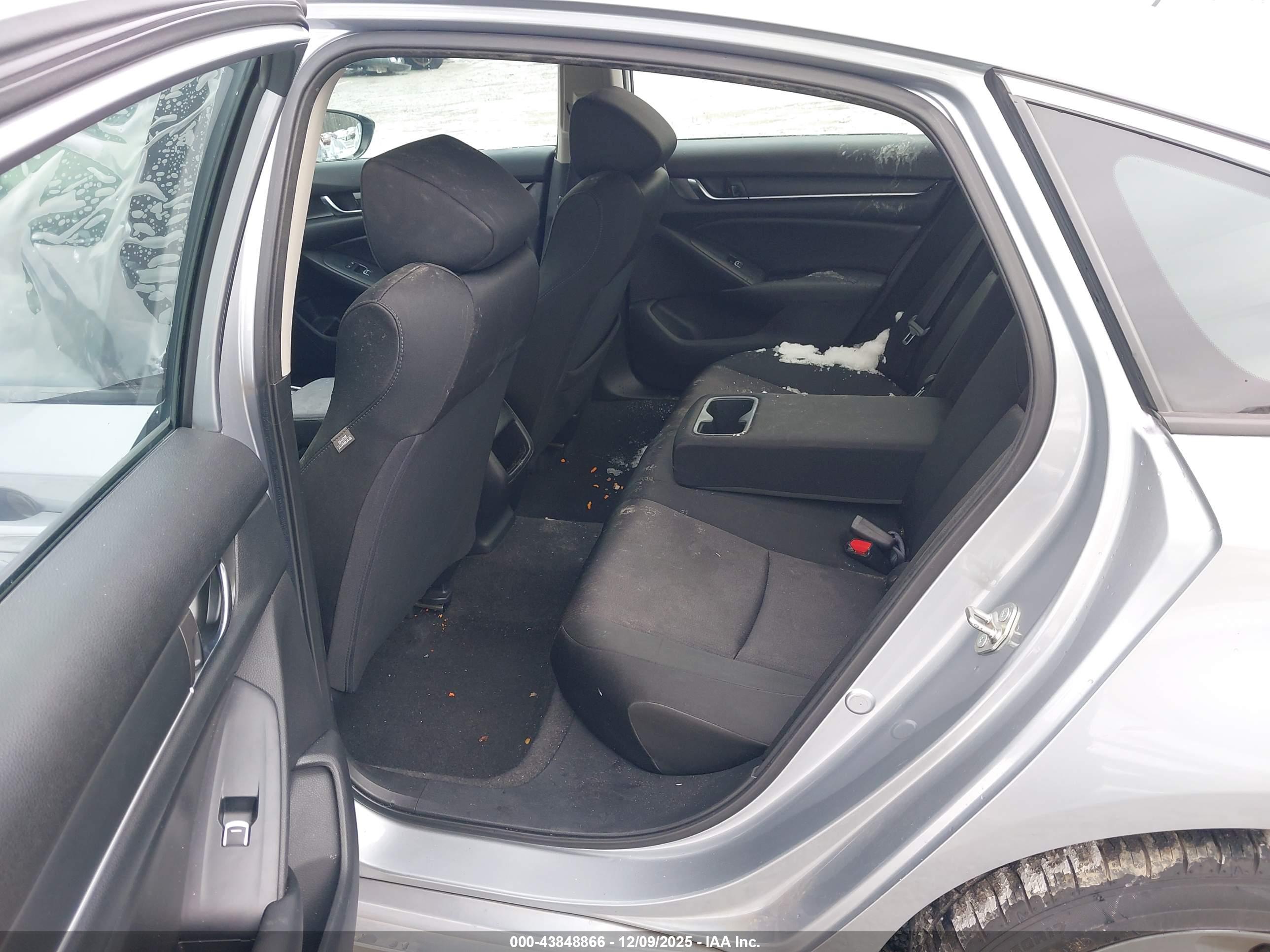 HONDA ACCORD image 8