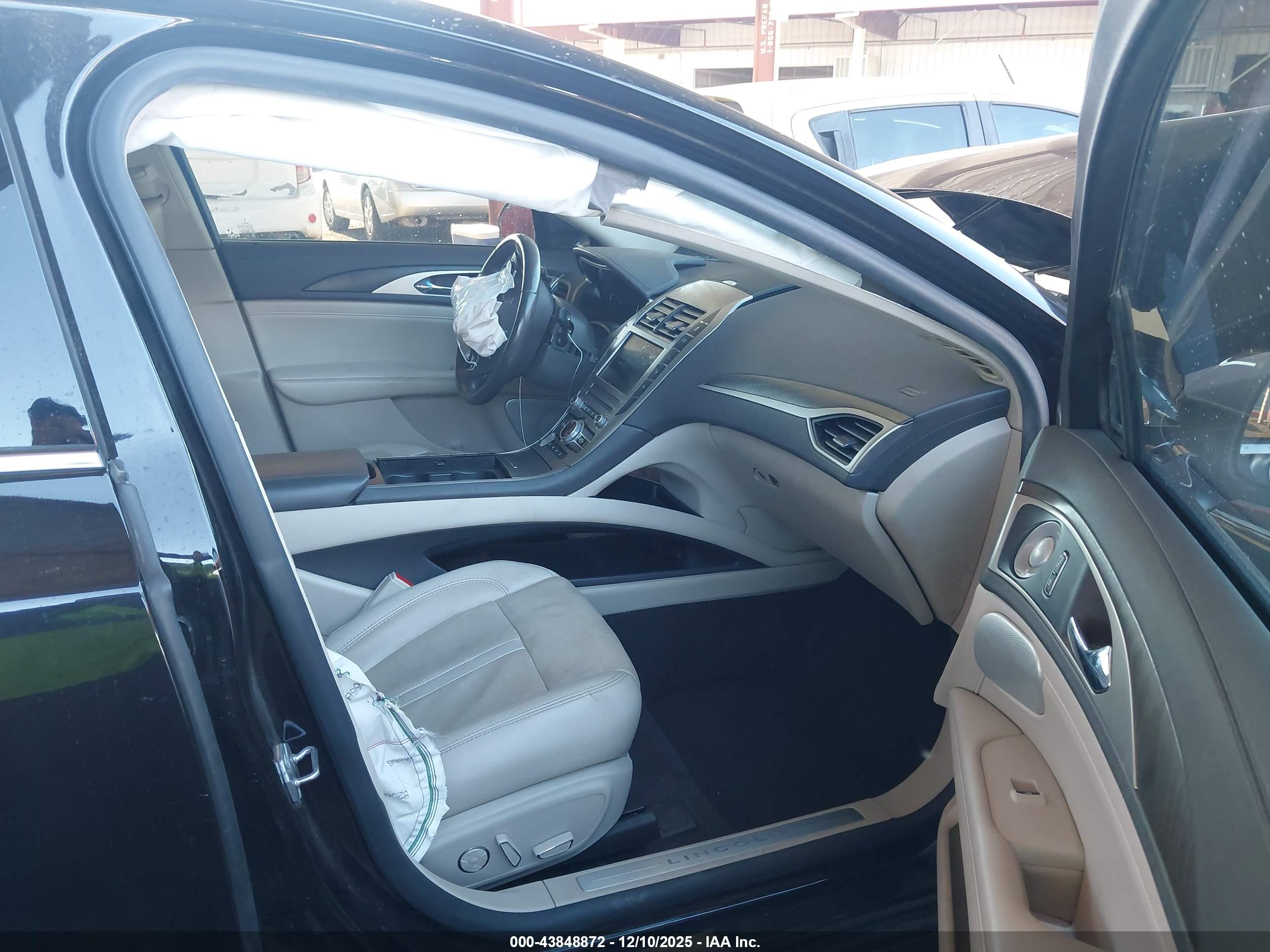 LINCOLN MKZ image 5