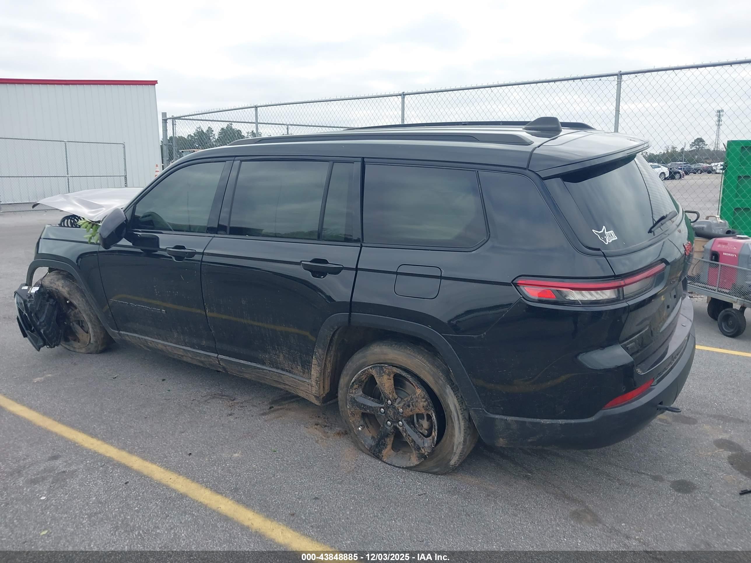 JEEP GRAND image 3