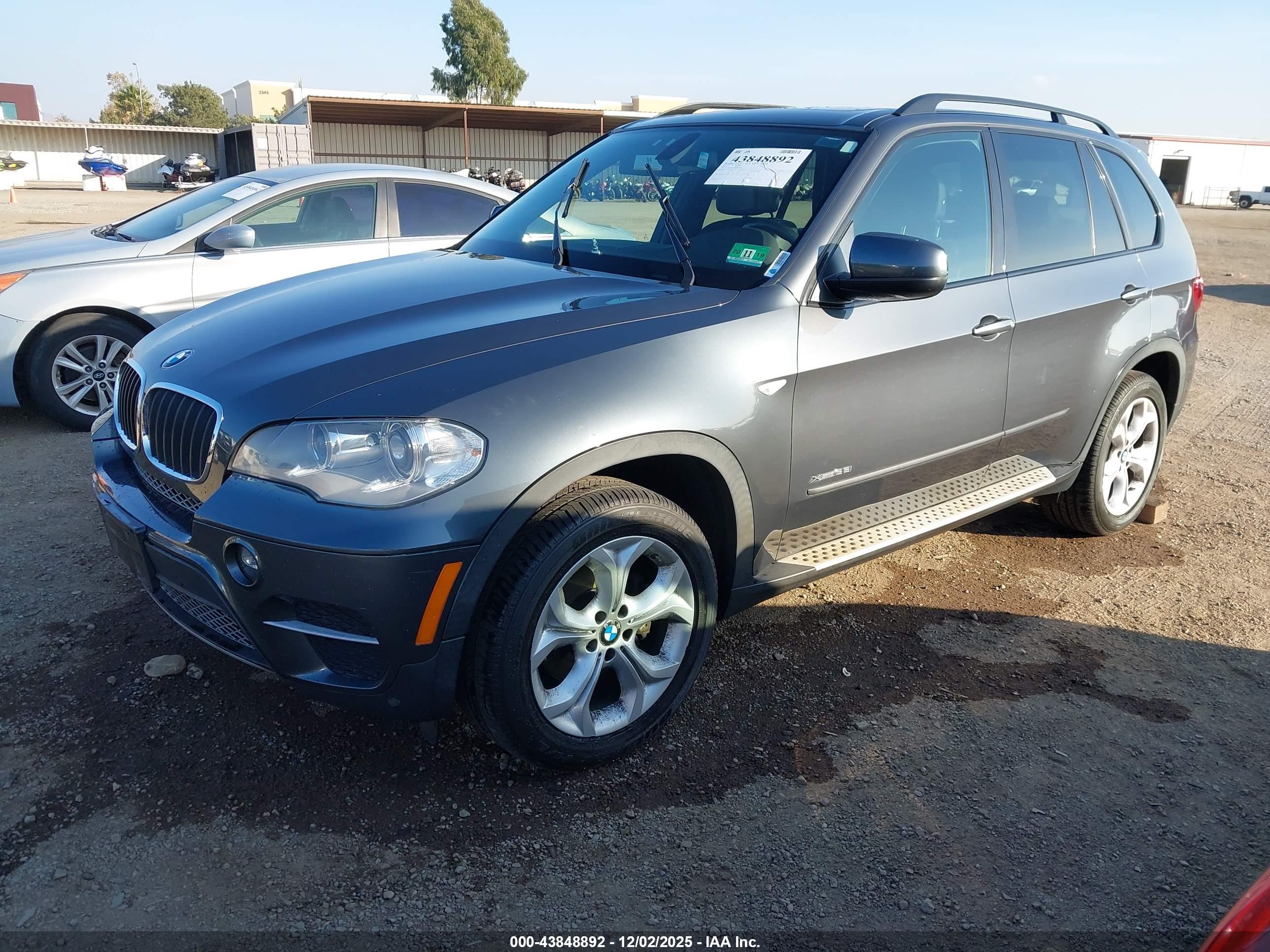 BMW X5 image 2