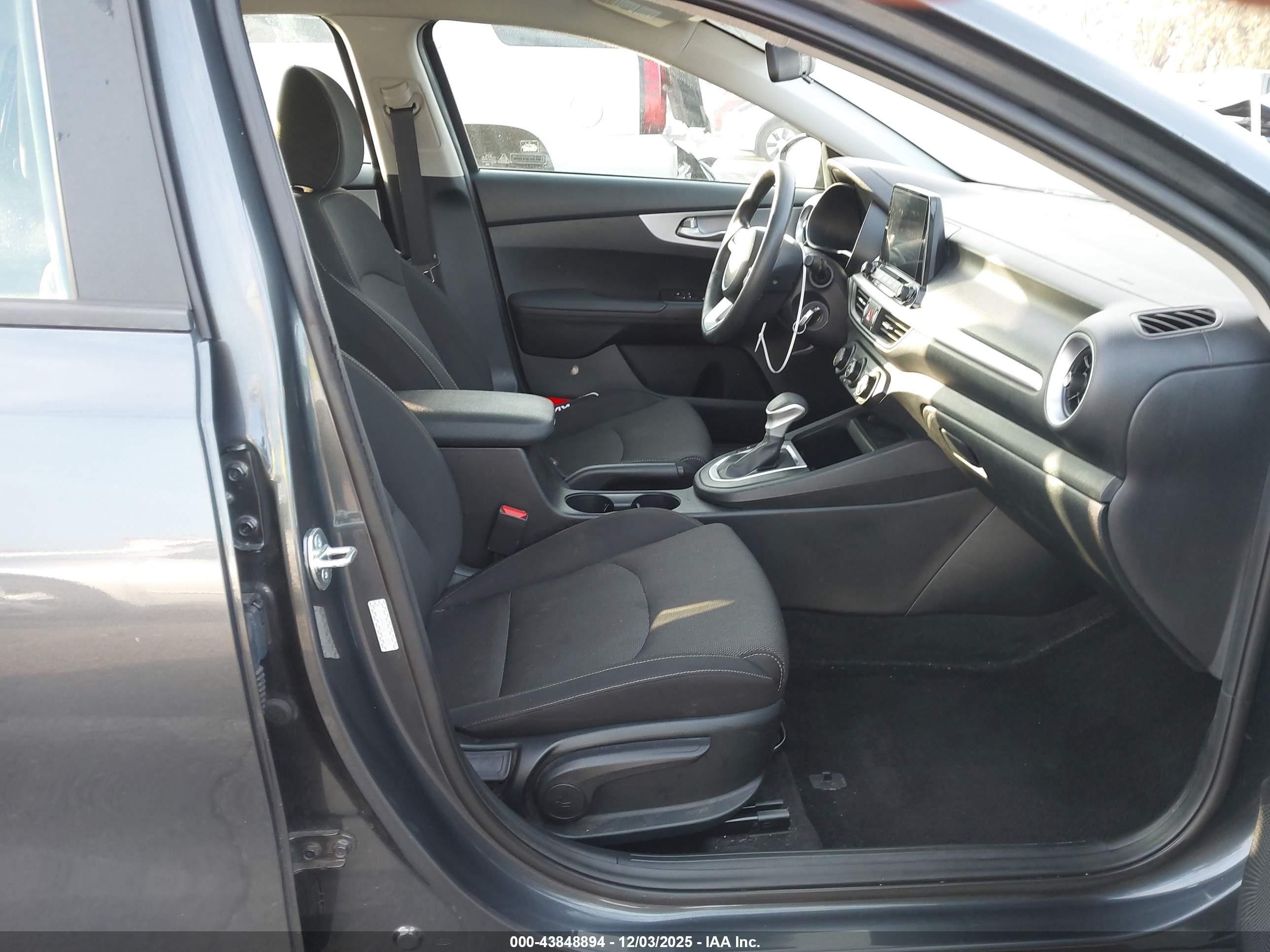 KIA FORTE image 5