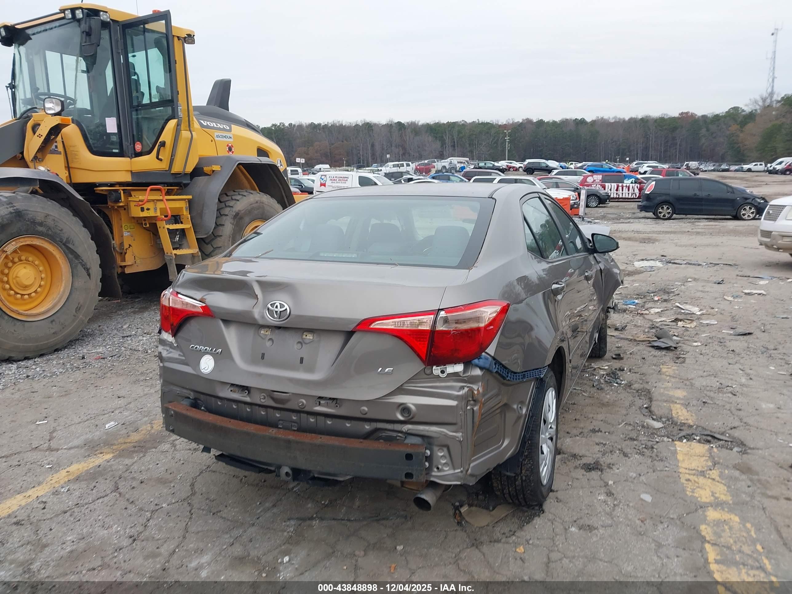 TOYOTA COROLLA image 4