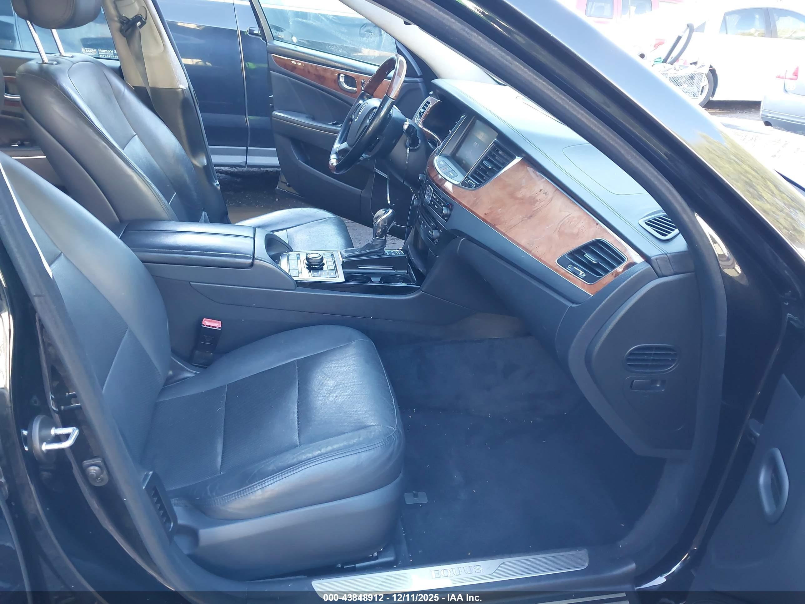 HYUNDAI EQUUS image 5