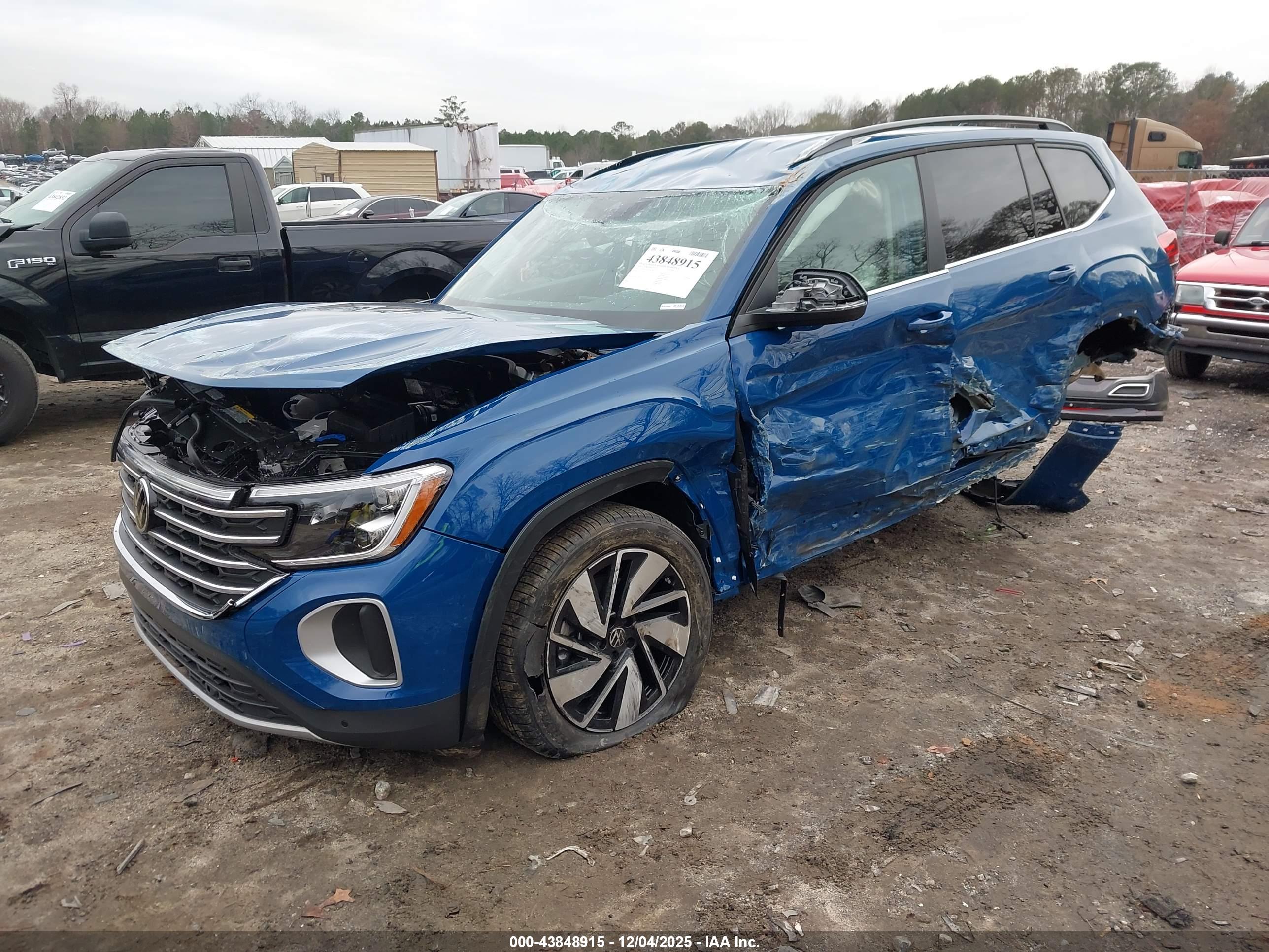 VOLKSWAGEN ATLAS image 2