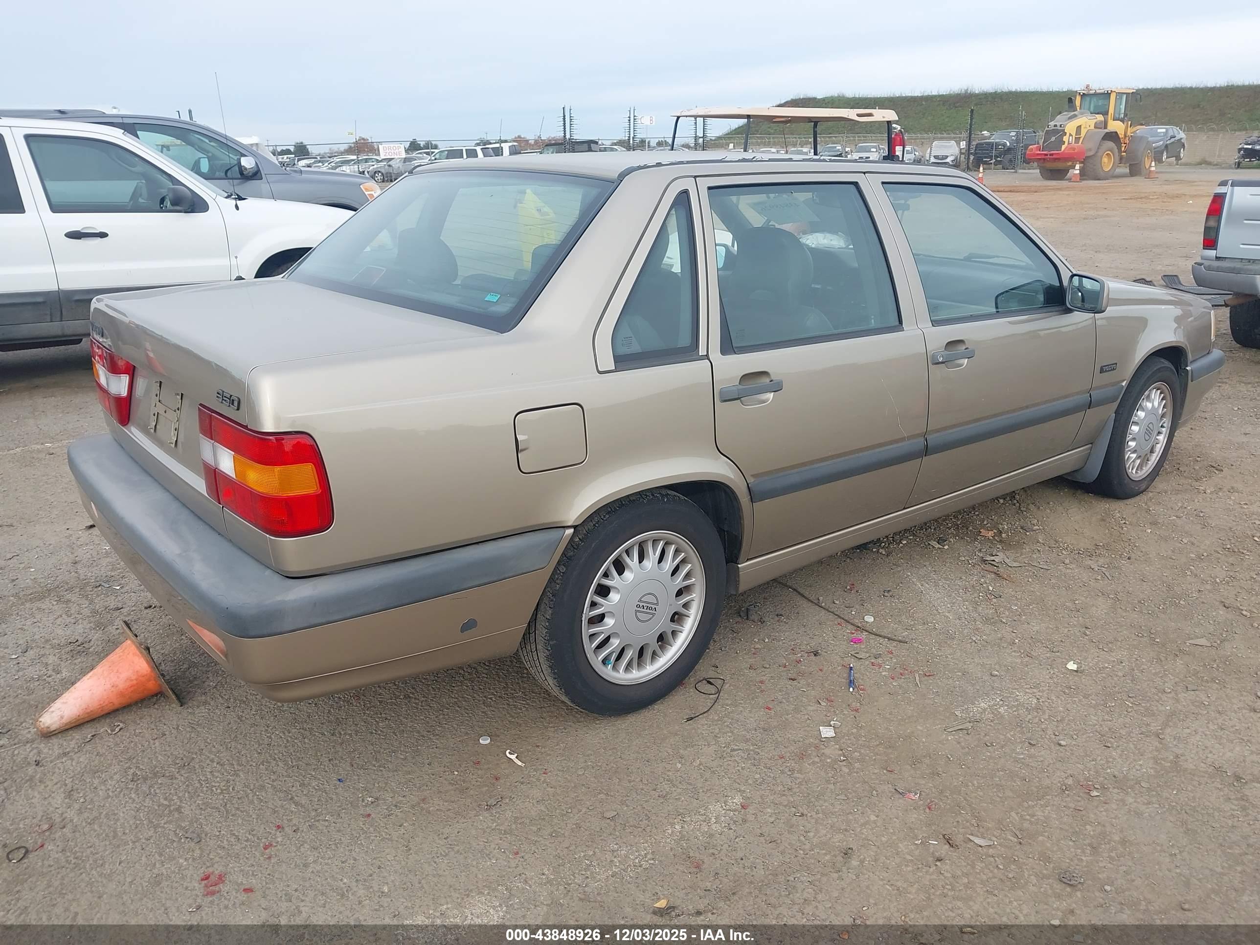 VOLVO 850 image 4