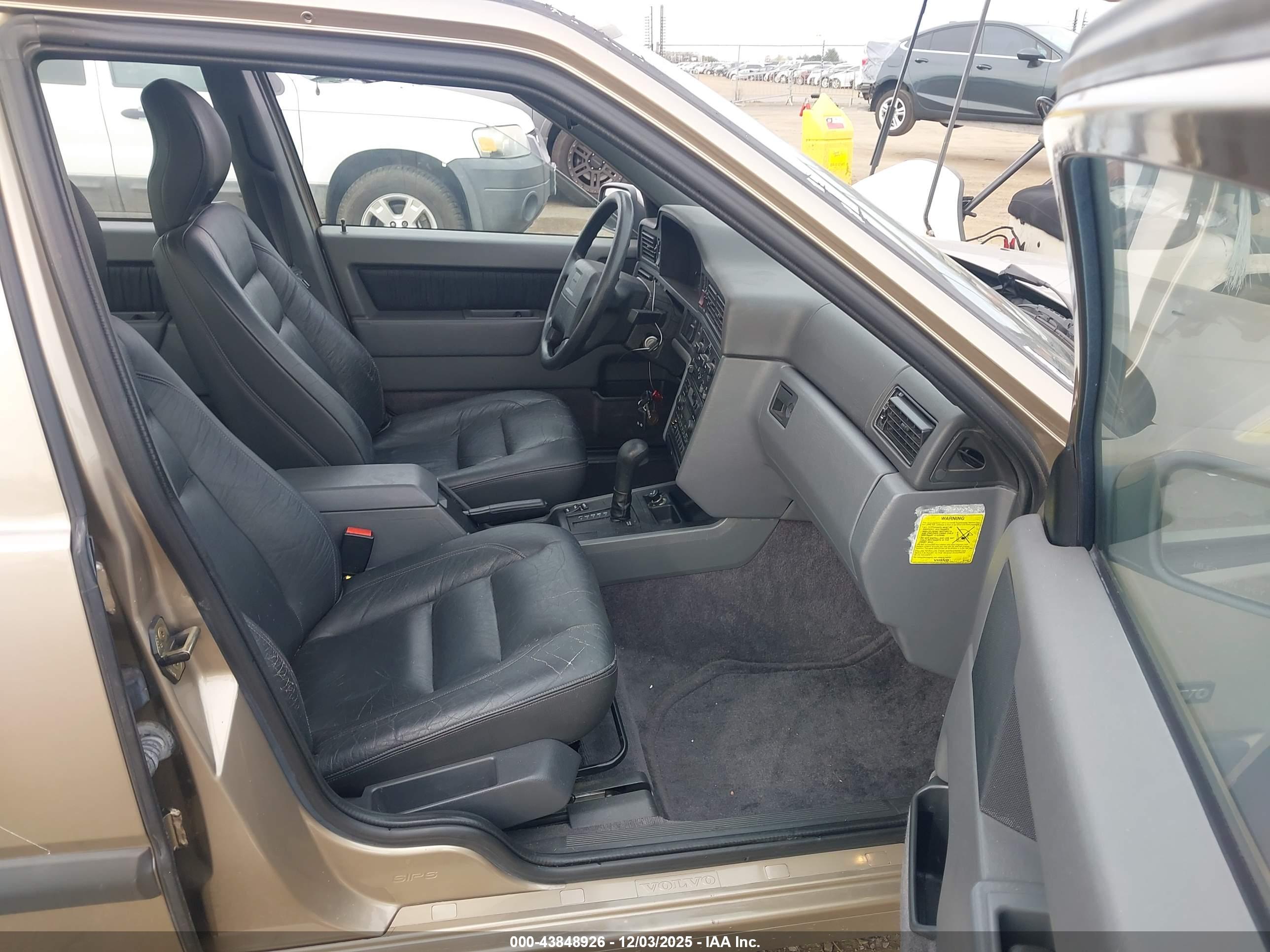 VOLVO 850 image 5