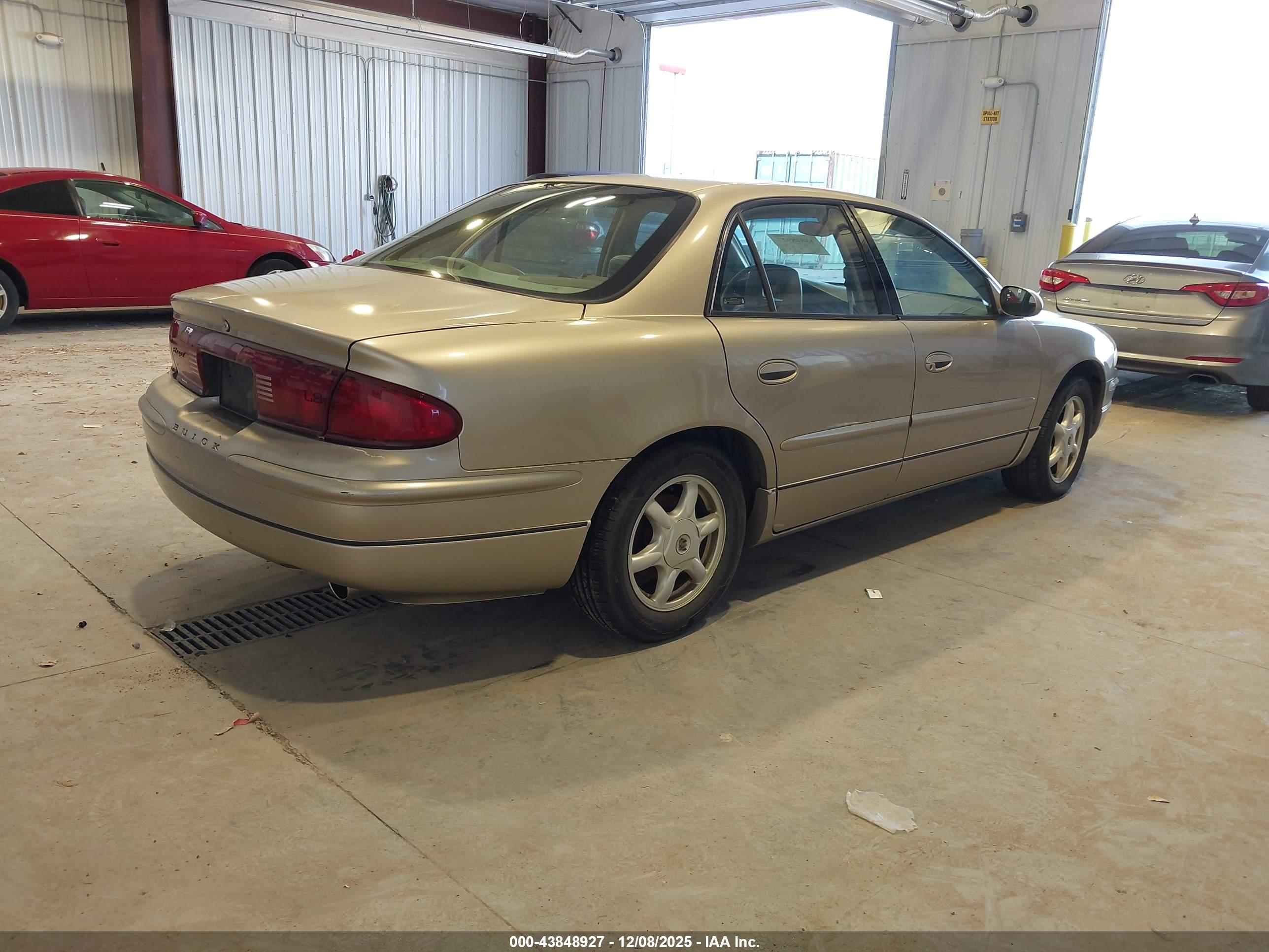 BUICK REGAL image 4
