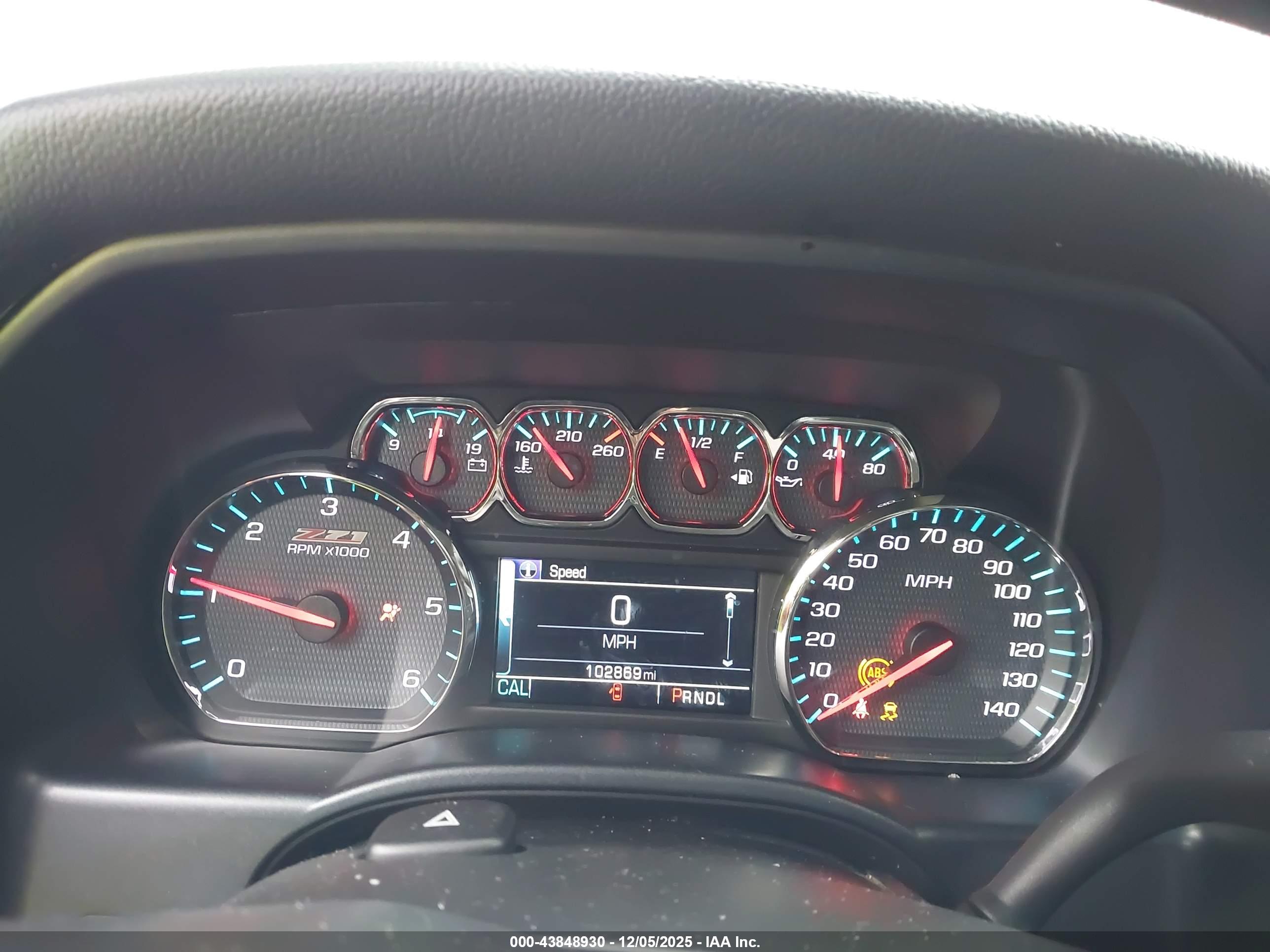CHEVROLET SILVERADO image 7