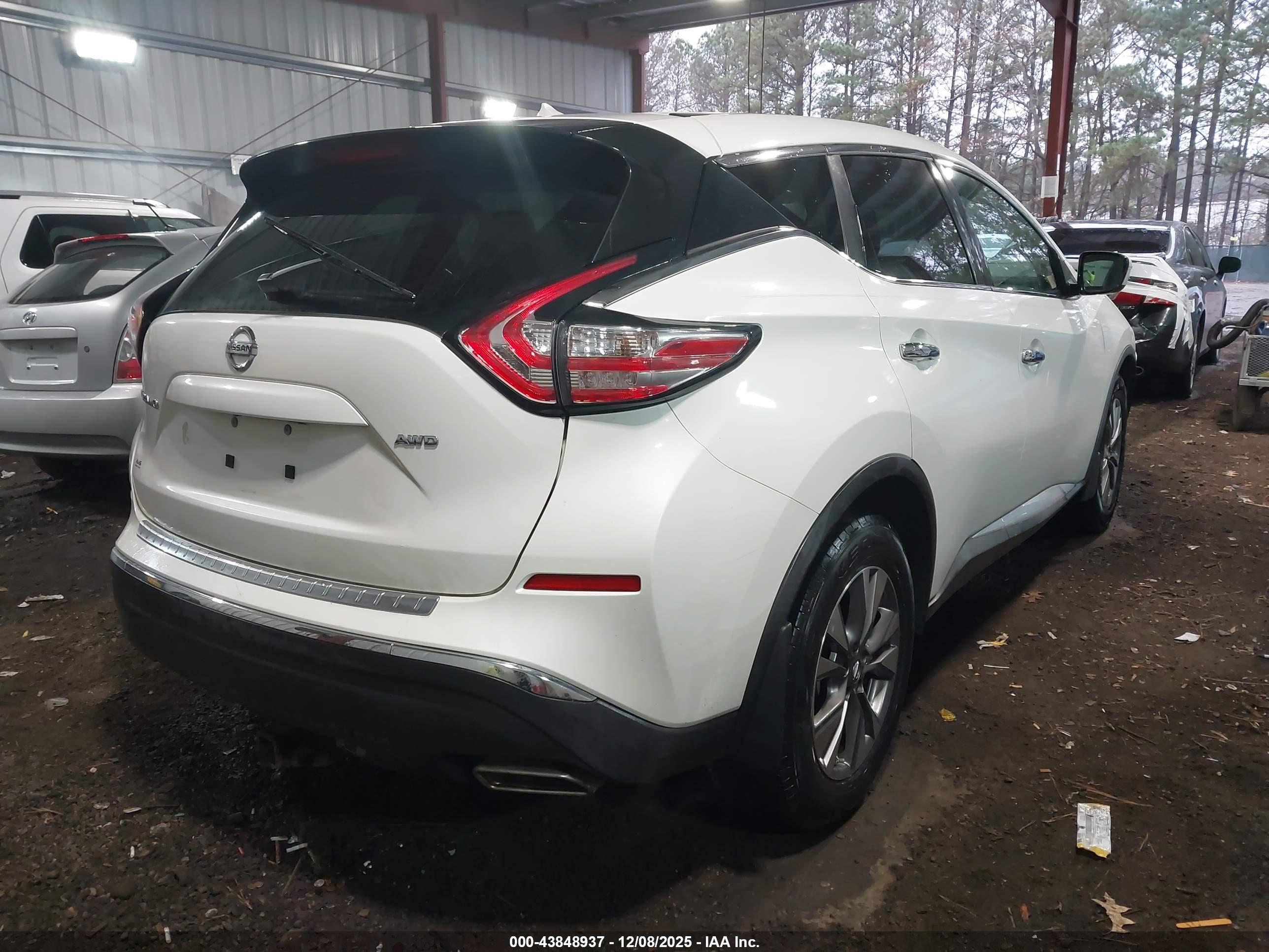 NISSAN MURANO image 4