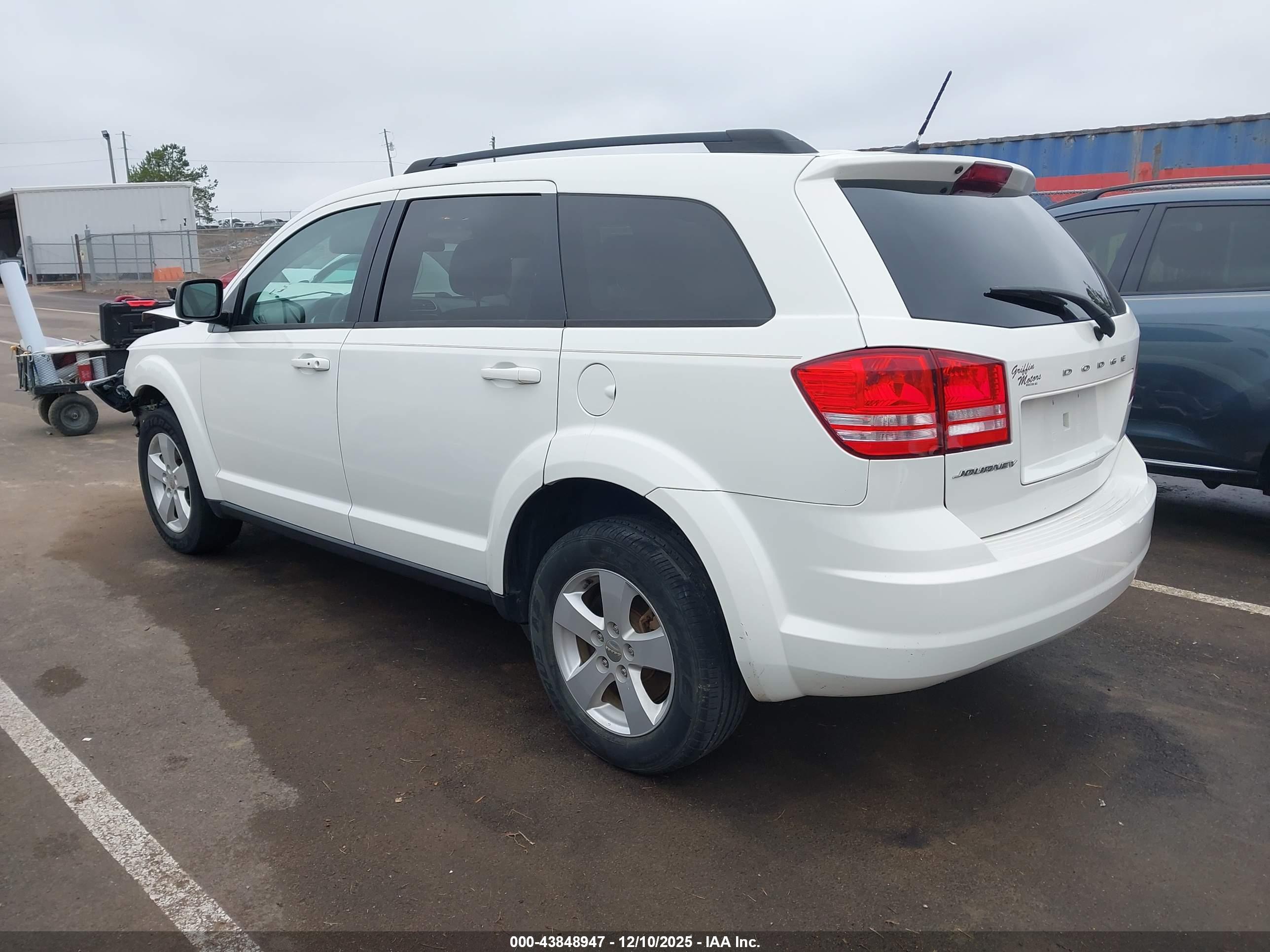 DODGE JOURNEY image 3