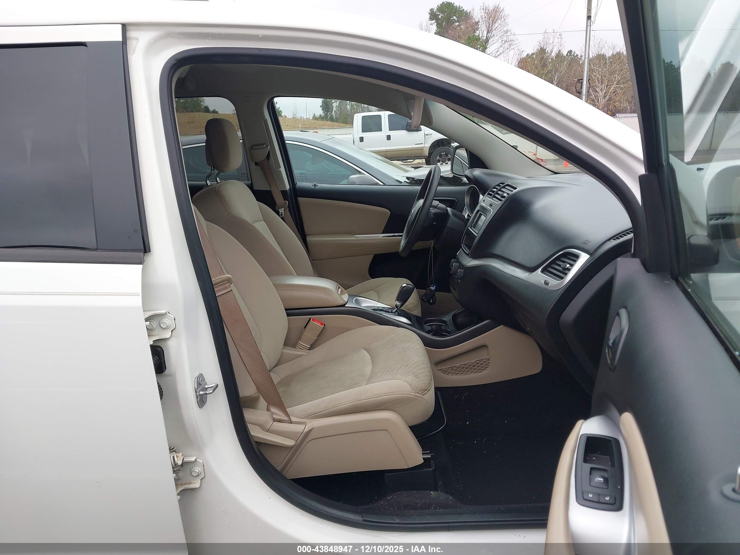 DODGE JOURNEY image 5