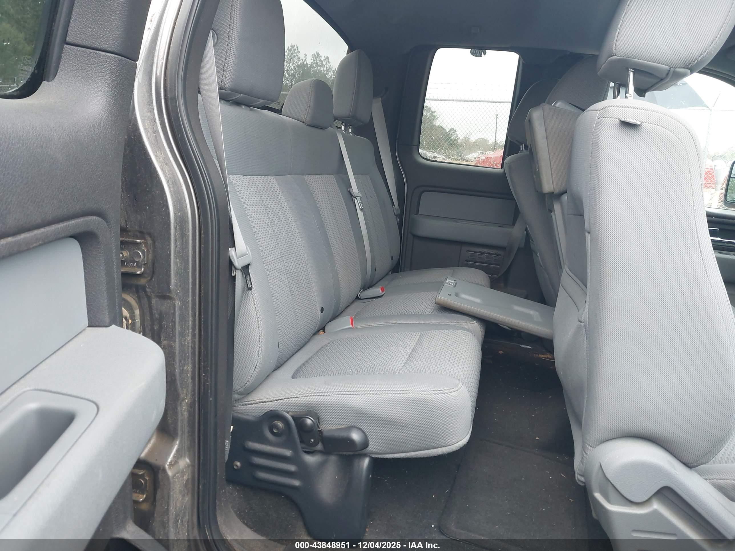FORD F-150 image 8