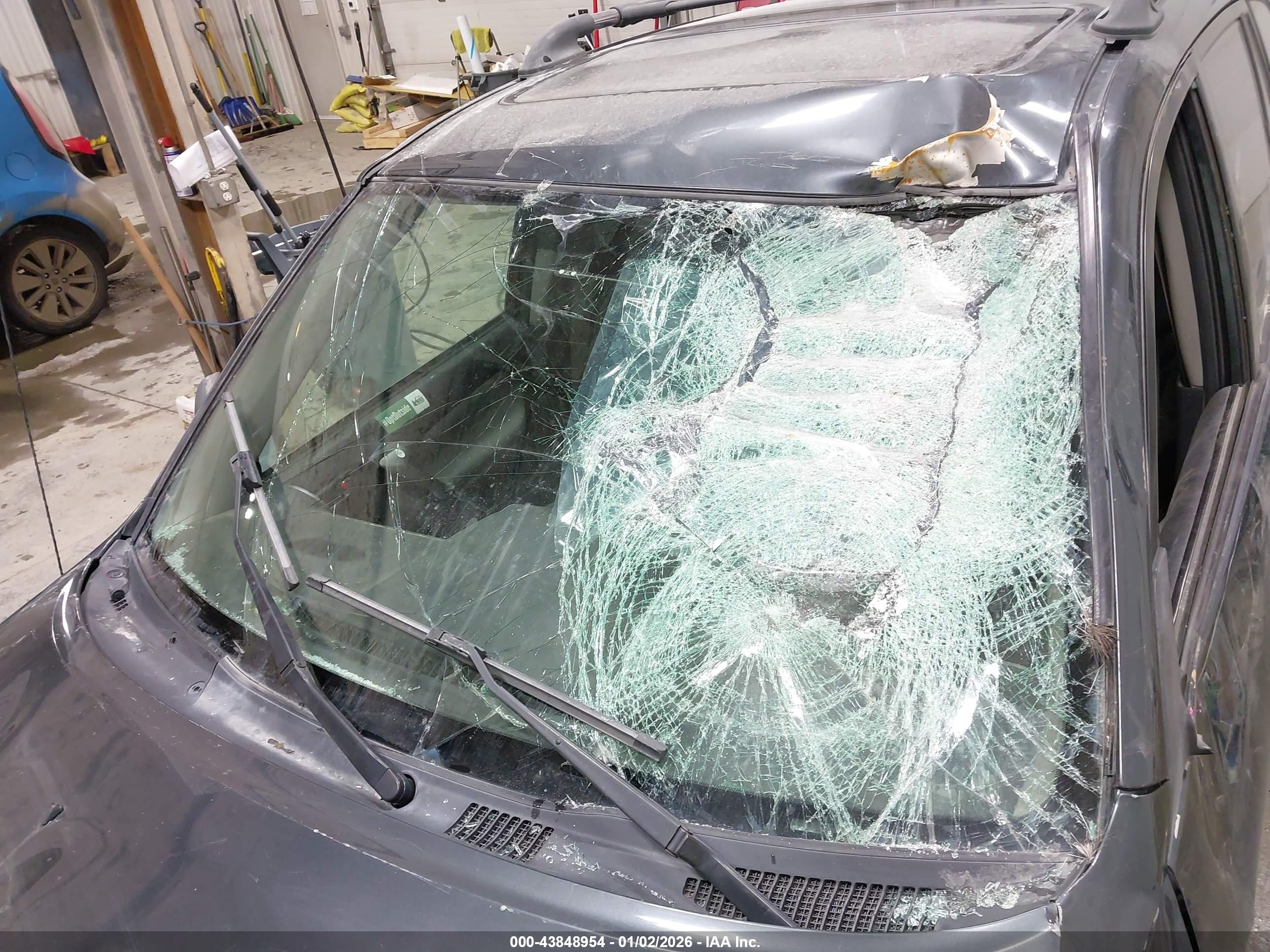 TOYOTA RAV4 image 6