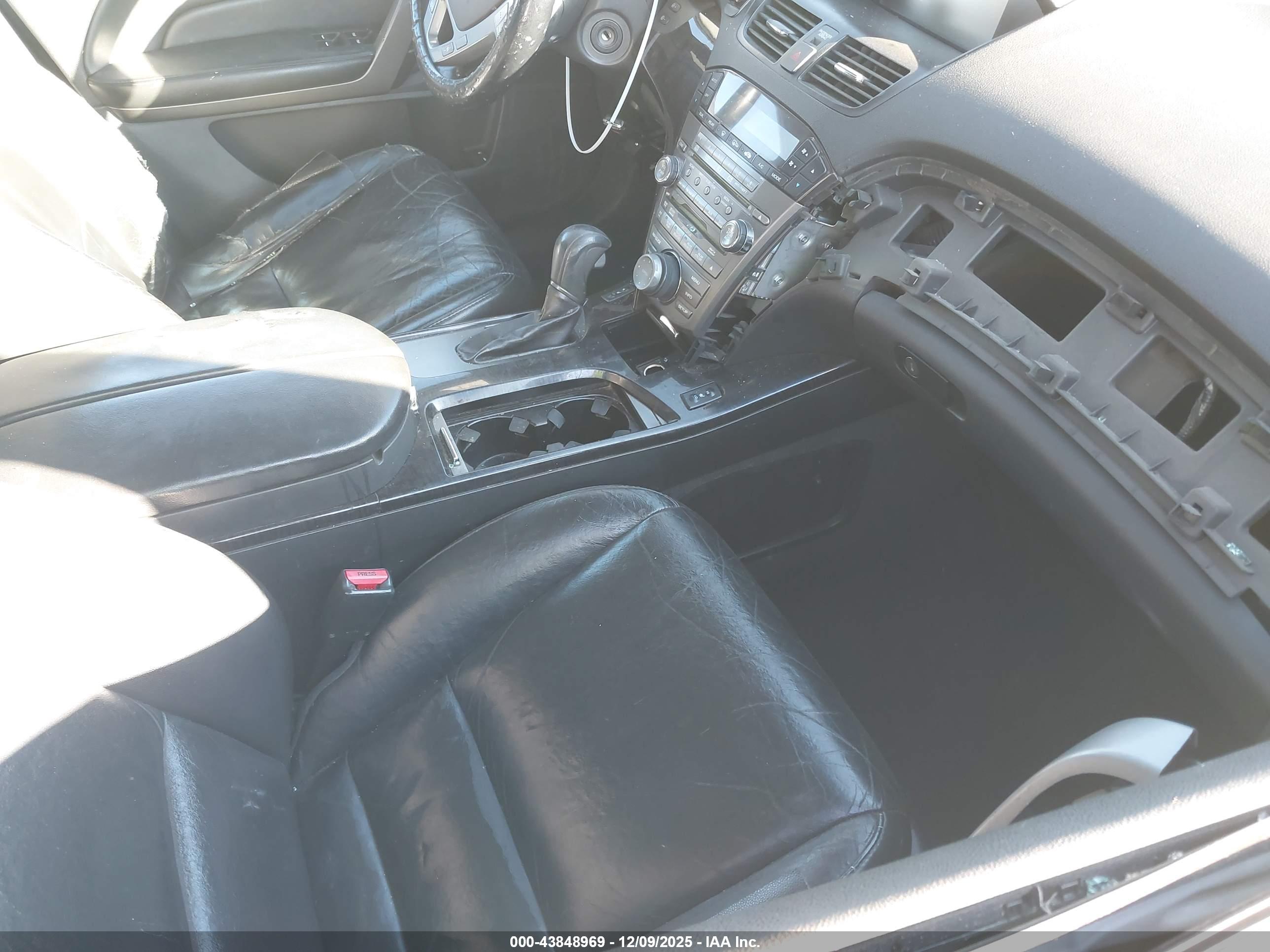 ACURA MDX image 5
