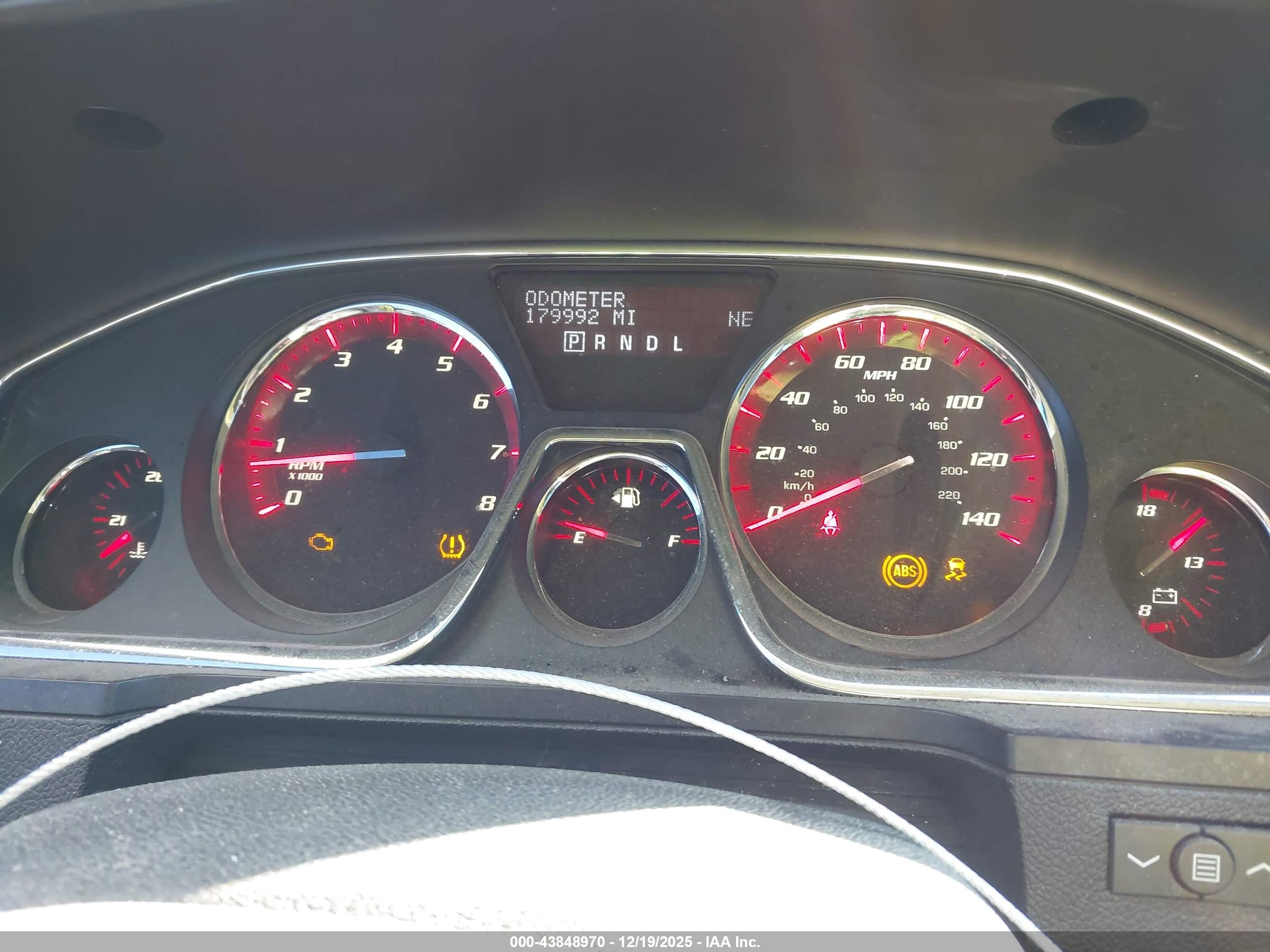GMC ACADIA image 7