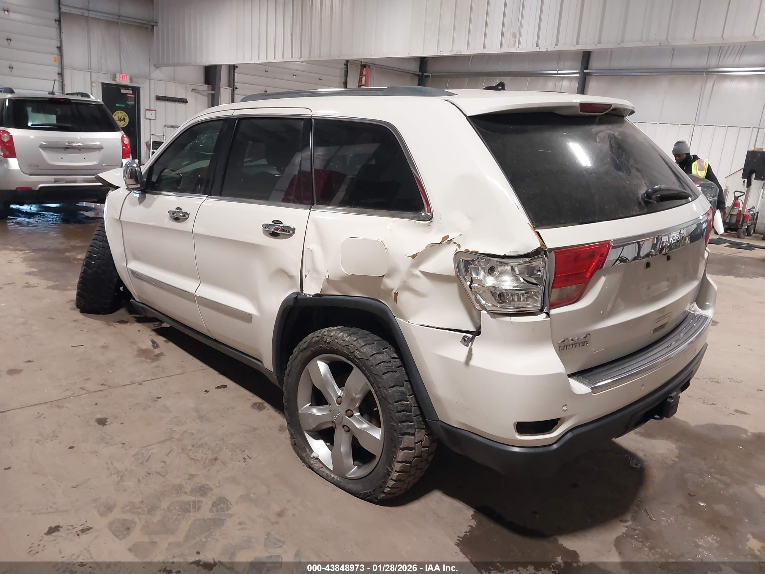 JEEP GRAND image 3