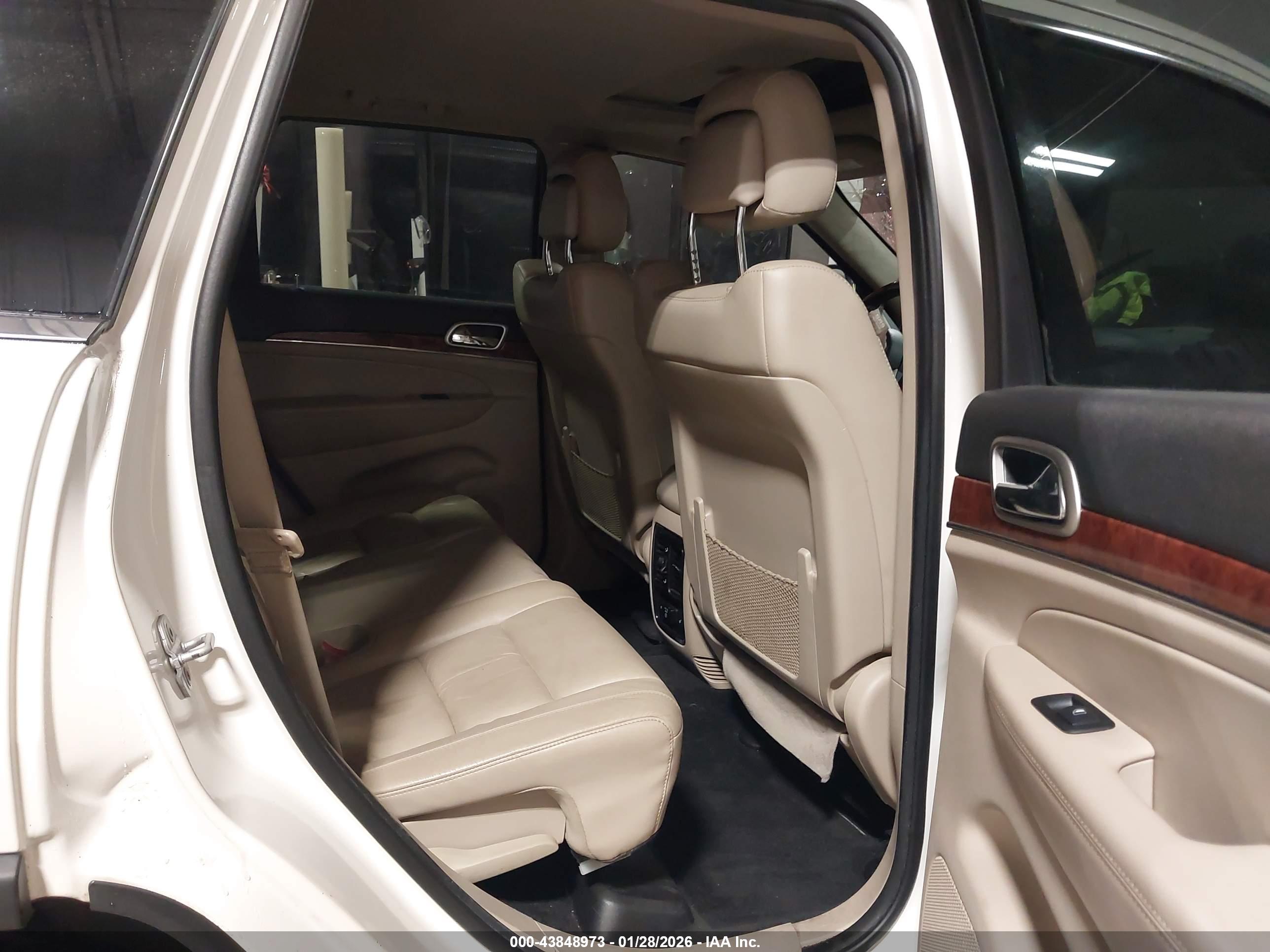 JEEP GRAND image 8
