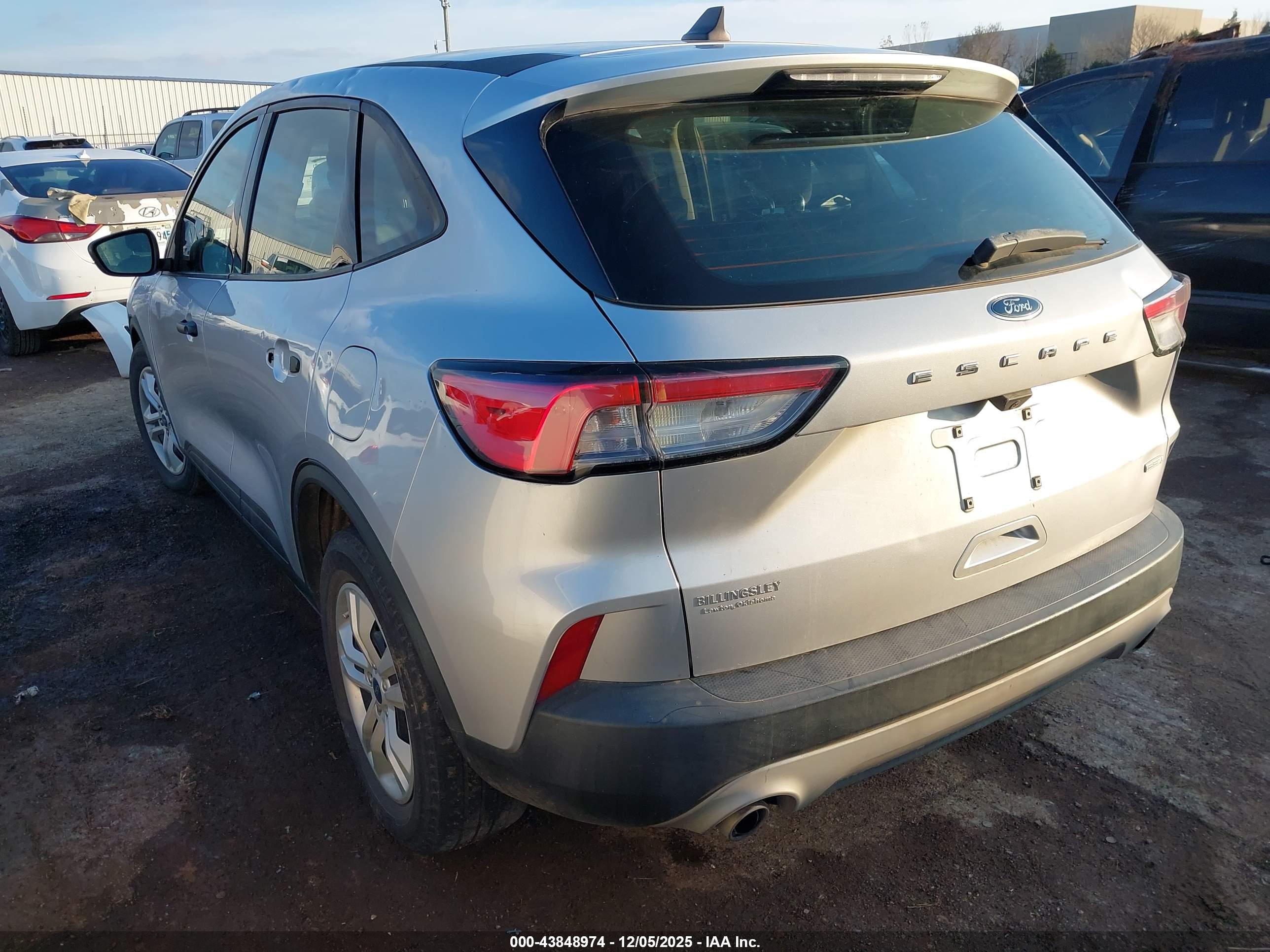 FORD ESCAPE image 3