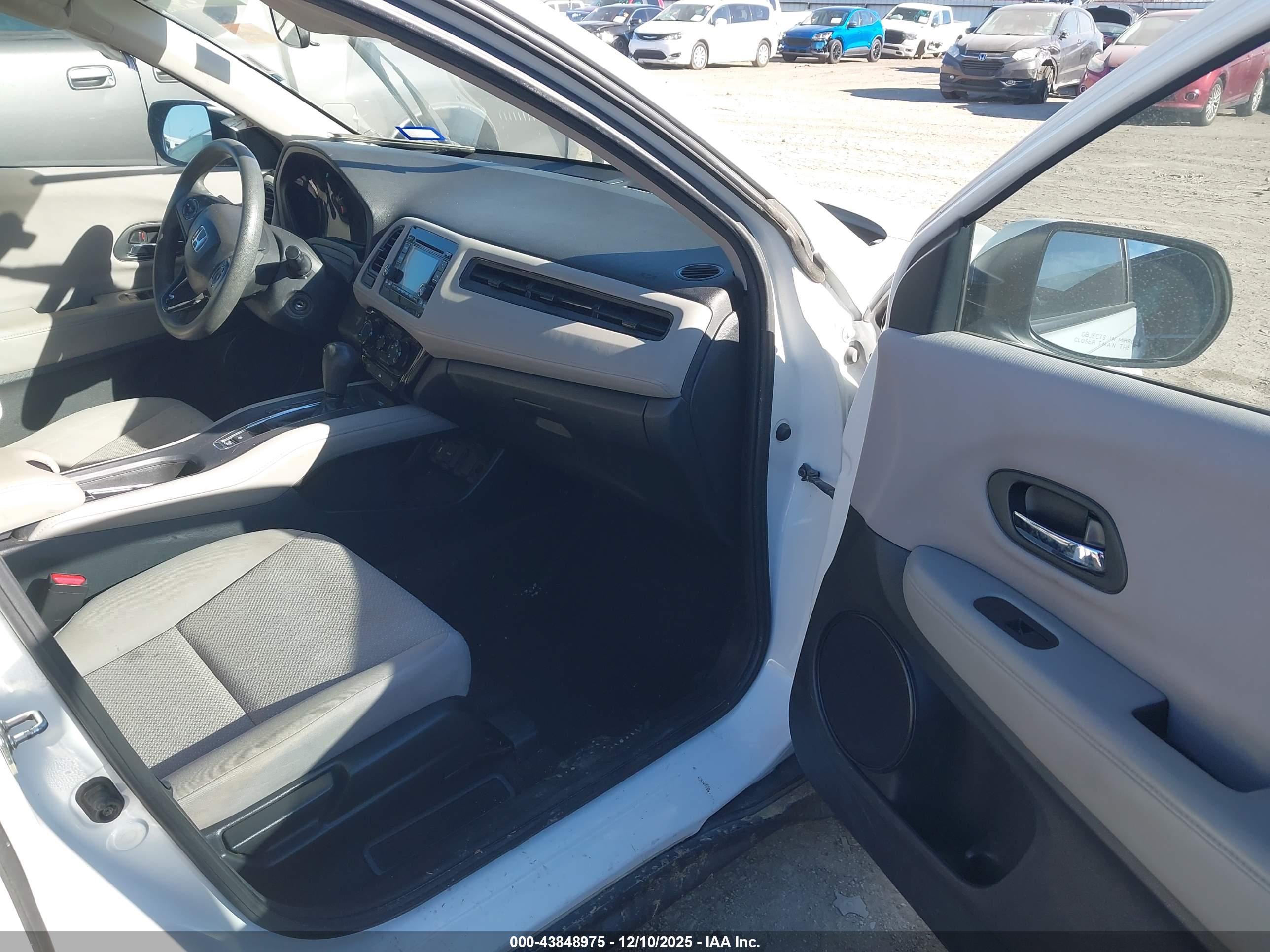 HONDA HR-V image 5