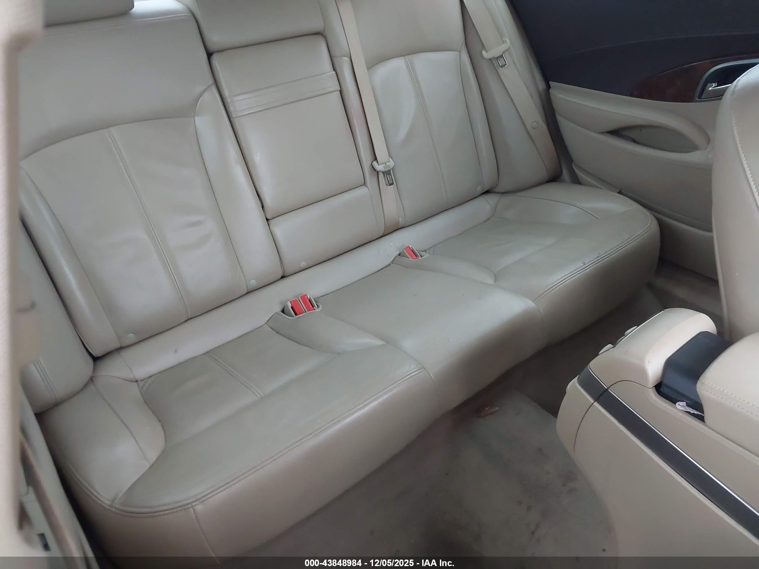 BUICK LACROSSE image 8