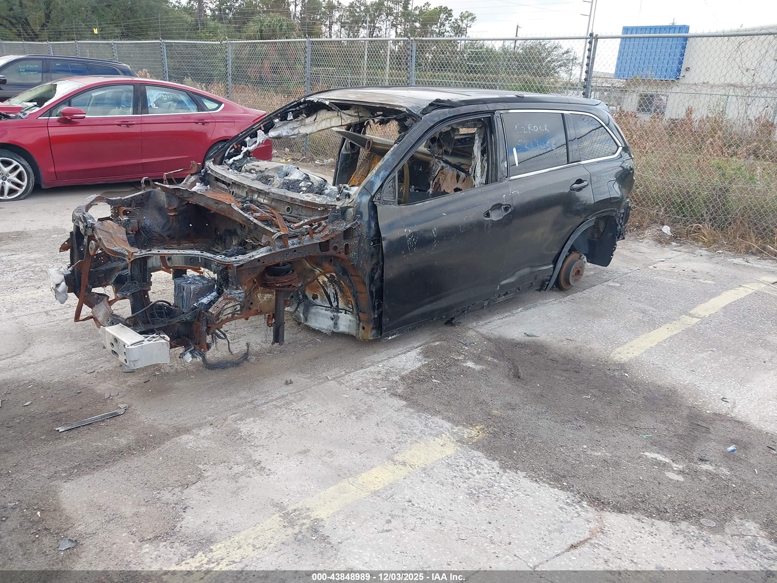TOYOTA HIGHLANDER image 2
