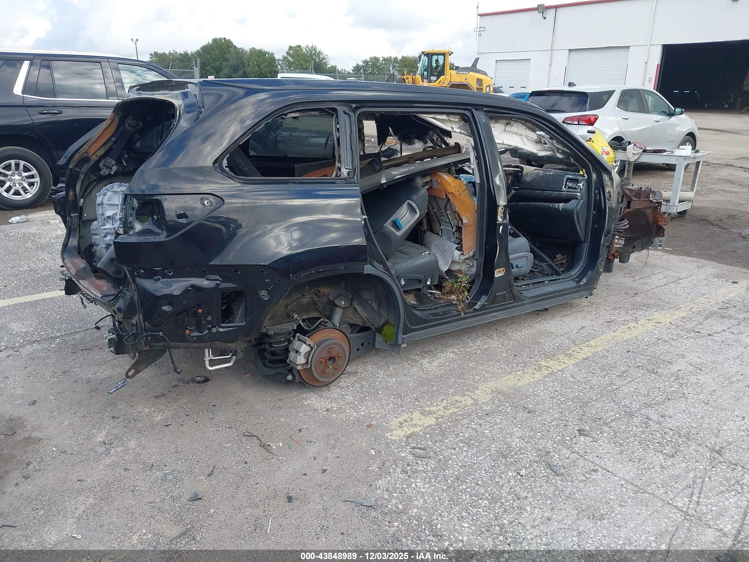 TOYOTA HIGHLANDER image 4