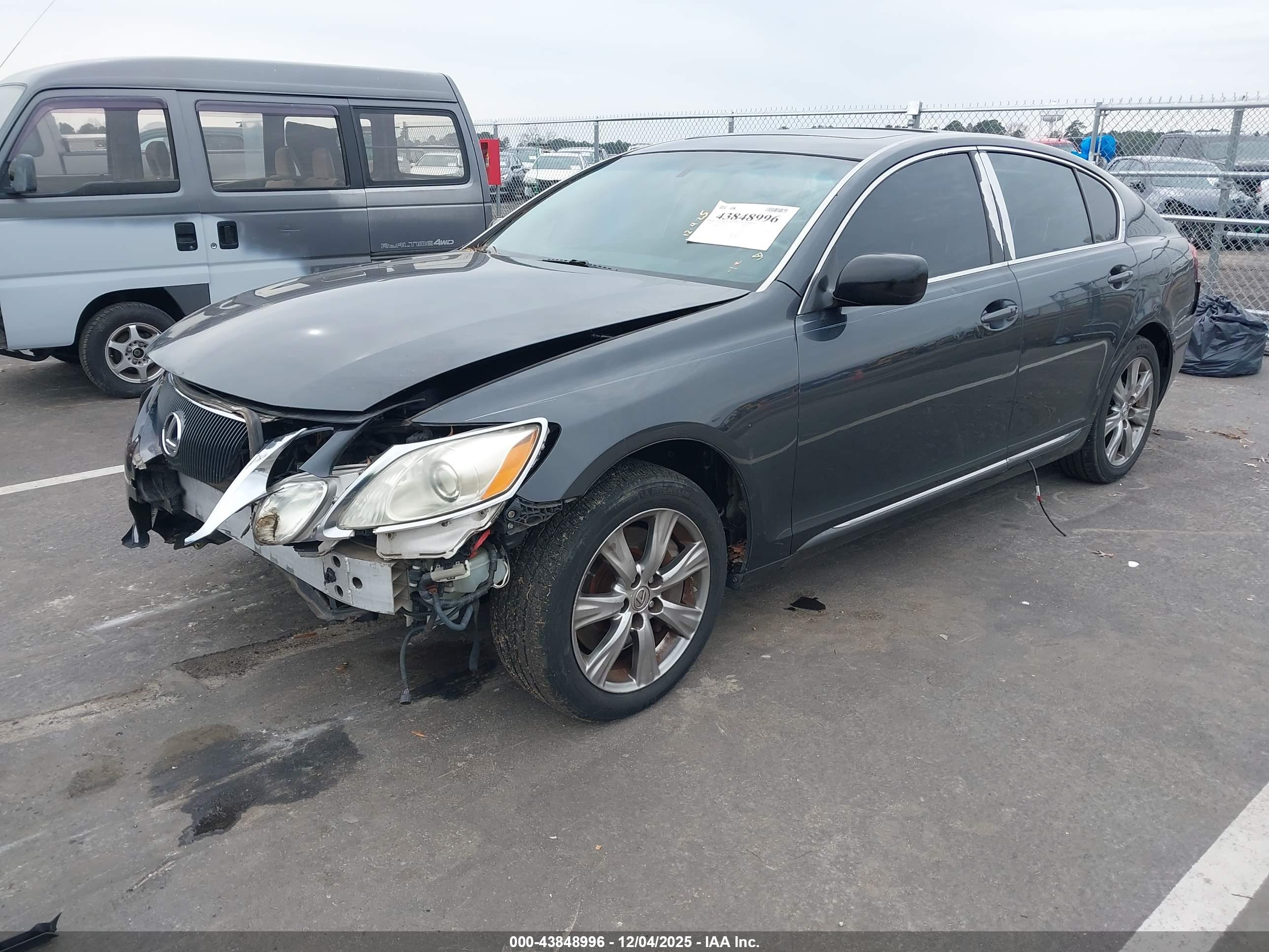 LEXUS GS image 2