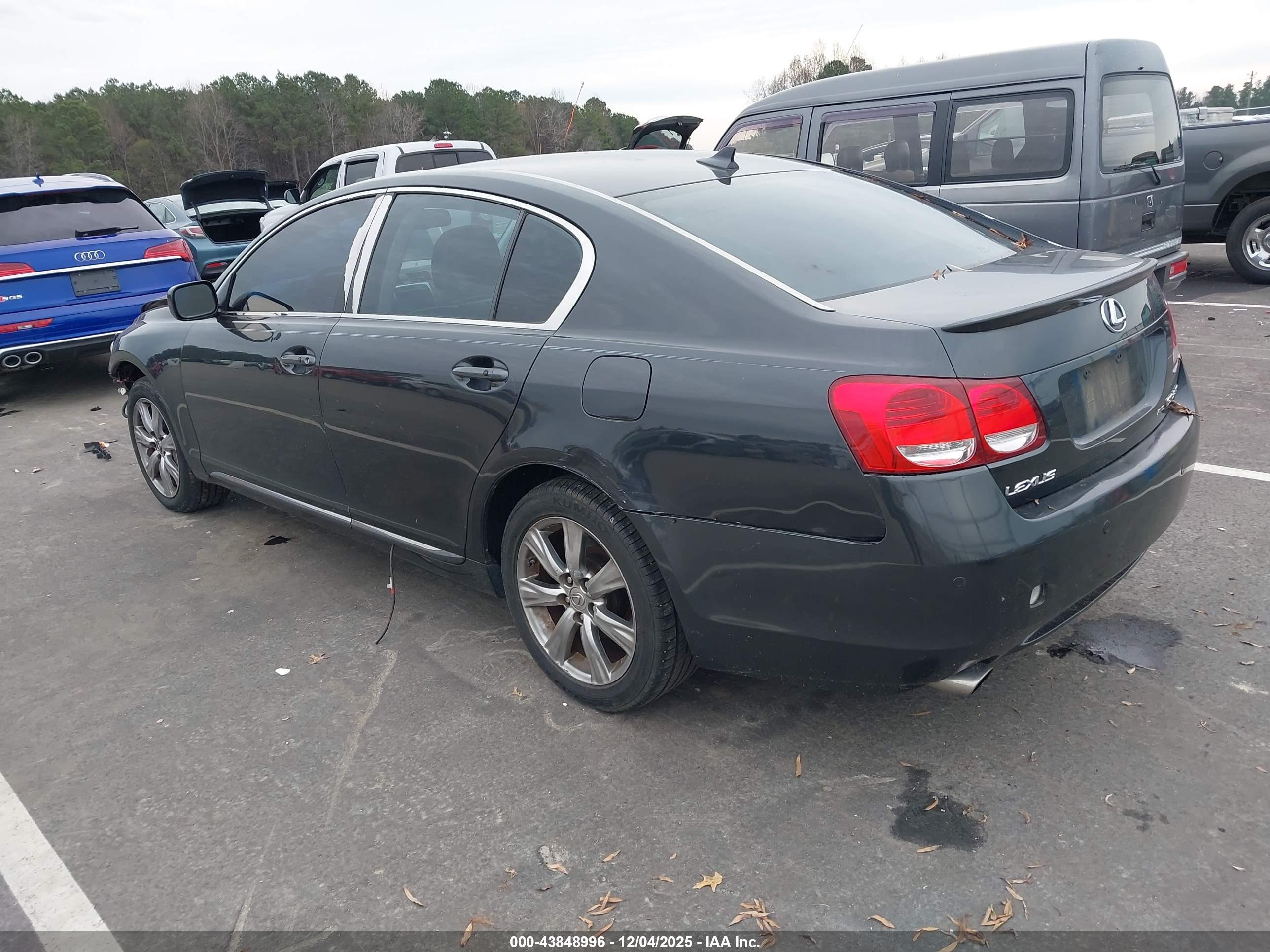 LEXUS GS image 3