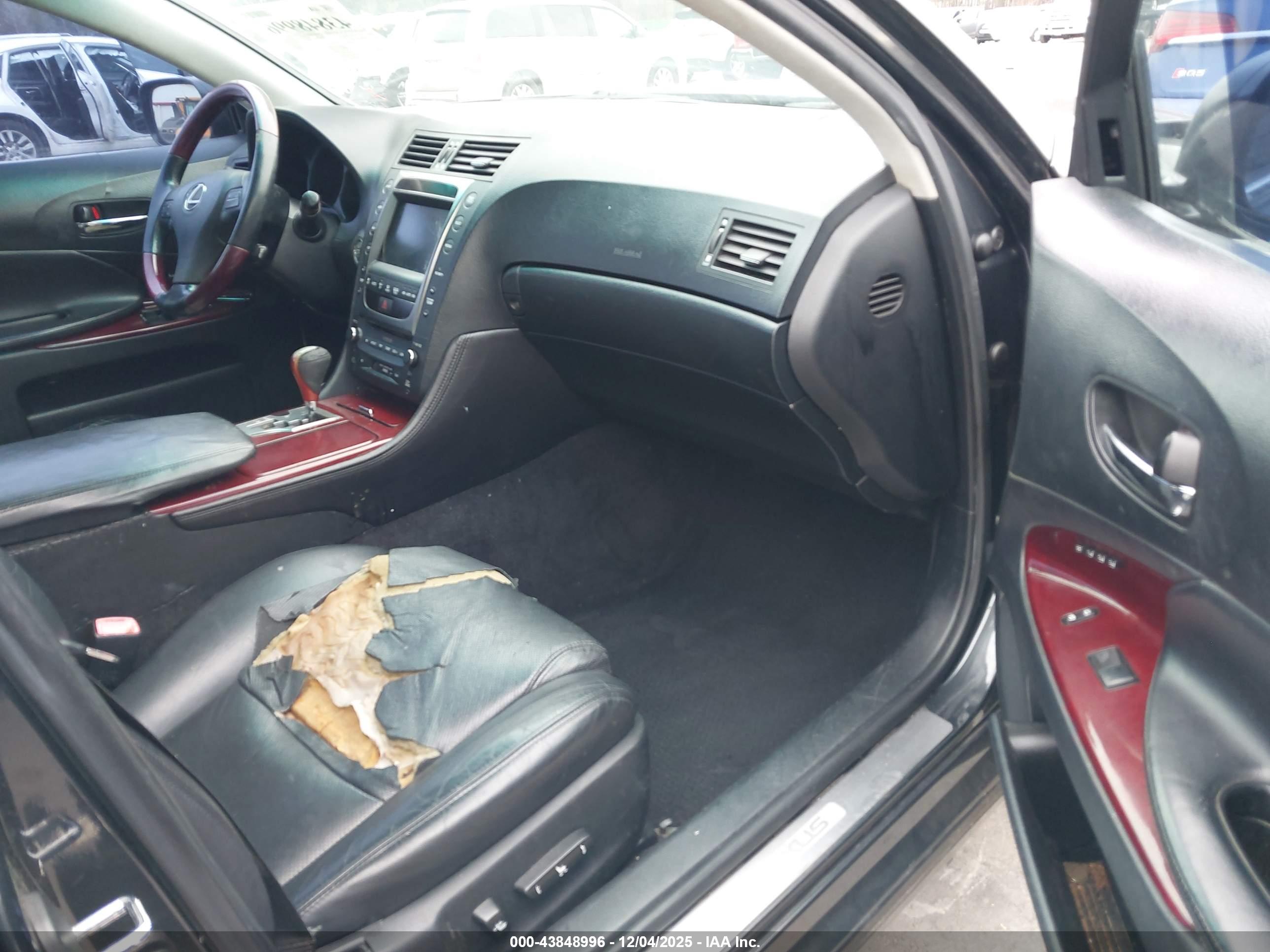 LEXUS GS image 5