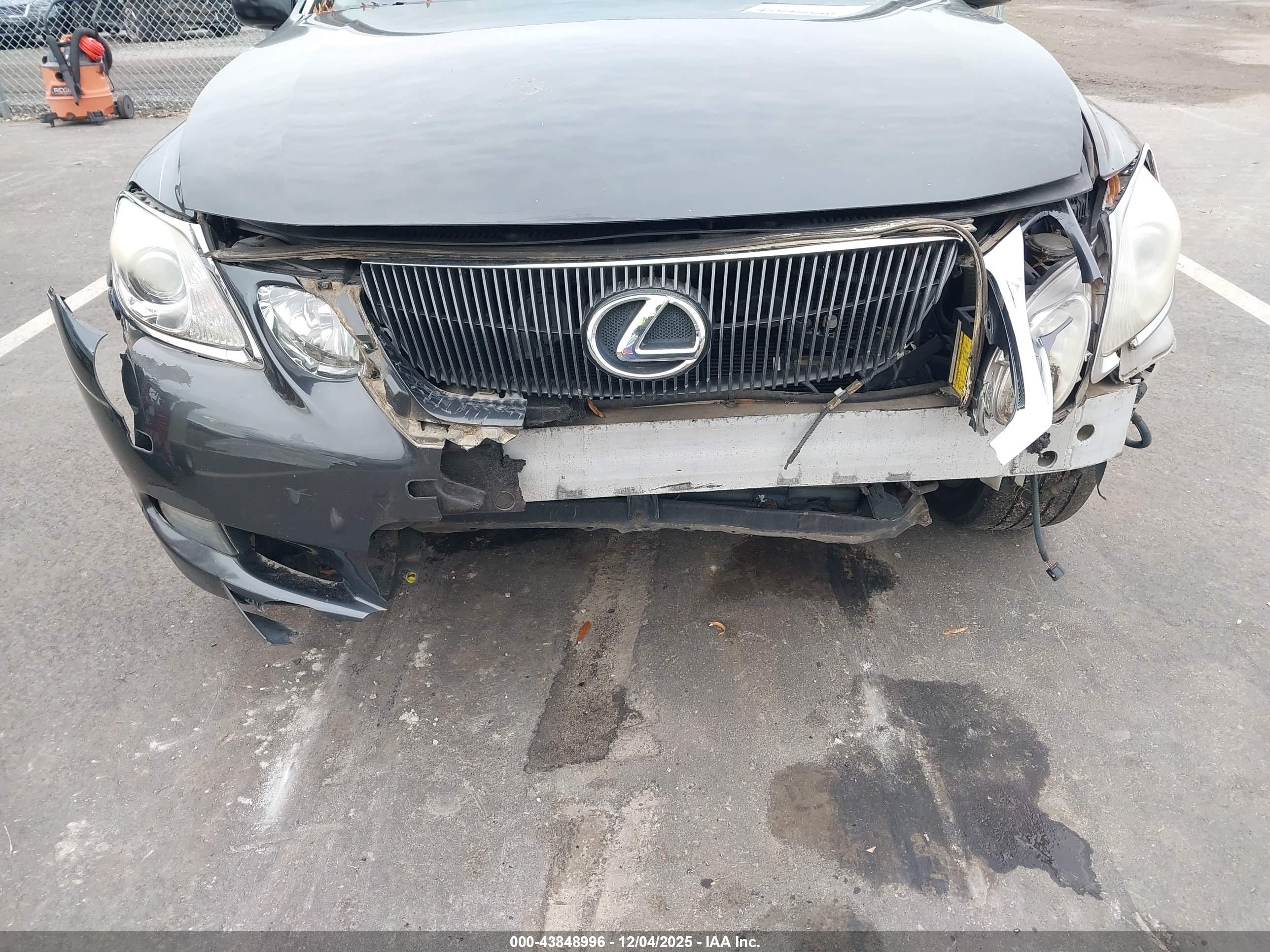 LEXUS GS image 6