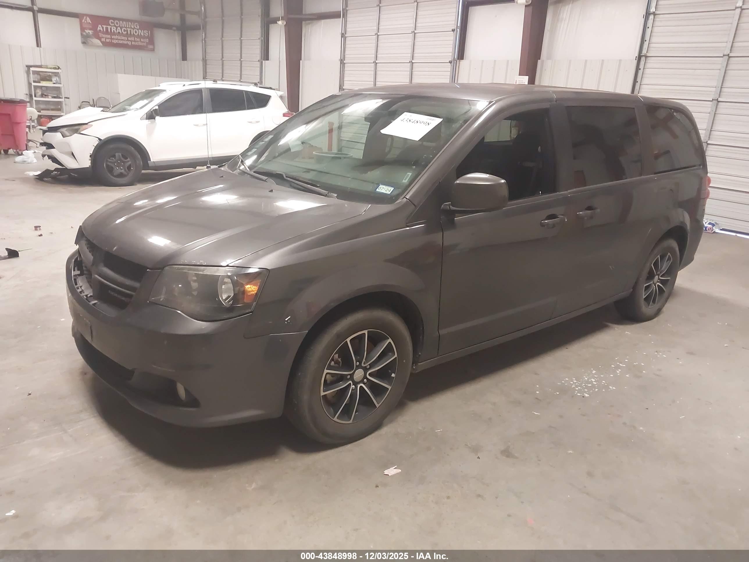 DODGE GRAND image 2