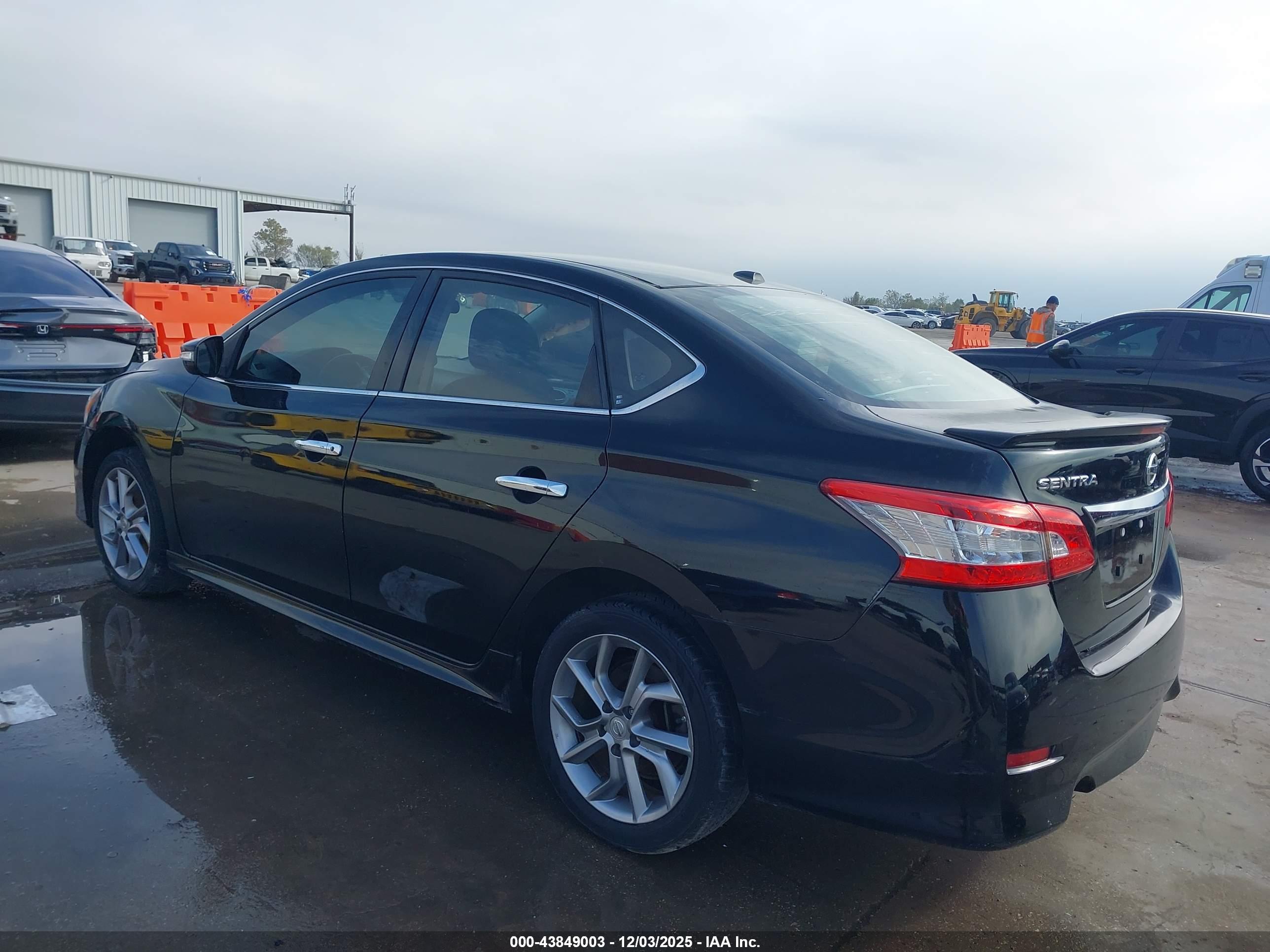 NISSAN SENTRA image 3