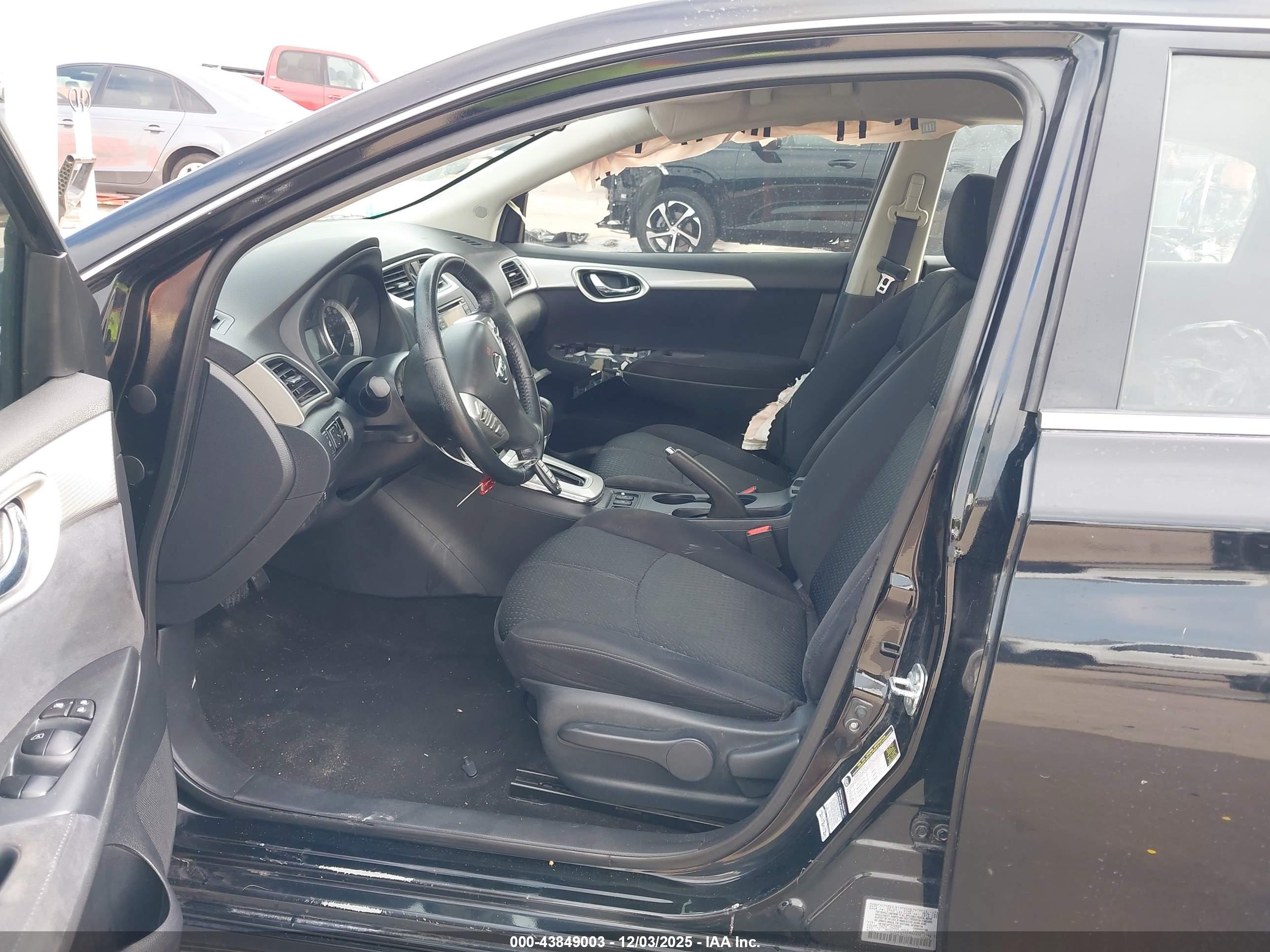 NISSAN SENTRA image 5