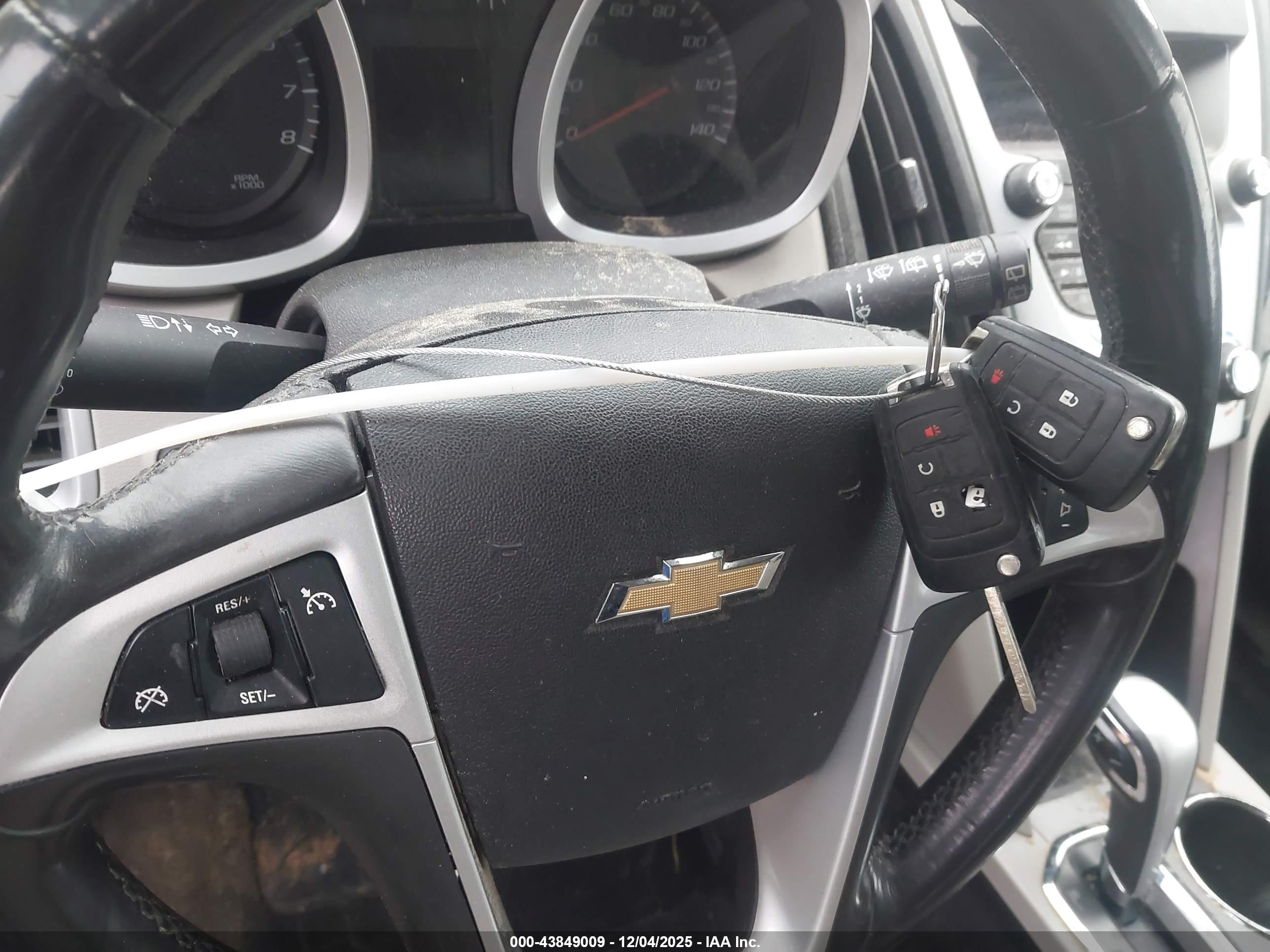 CHEVROLET EQUINOX image 11