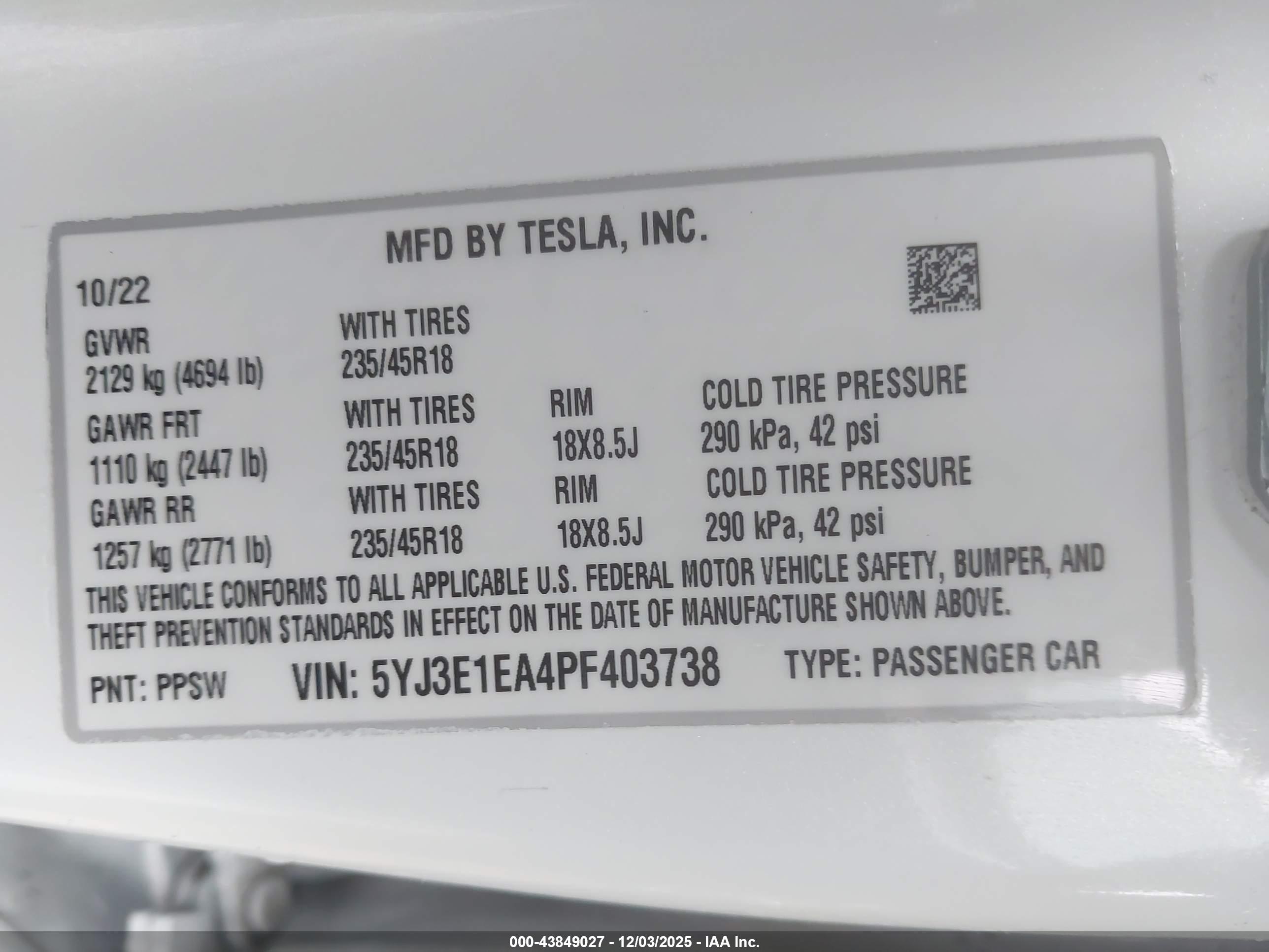 TESLA MODEL image 9