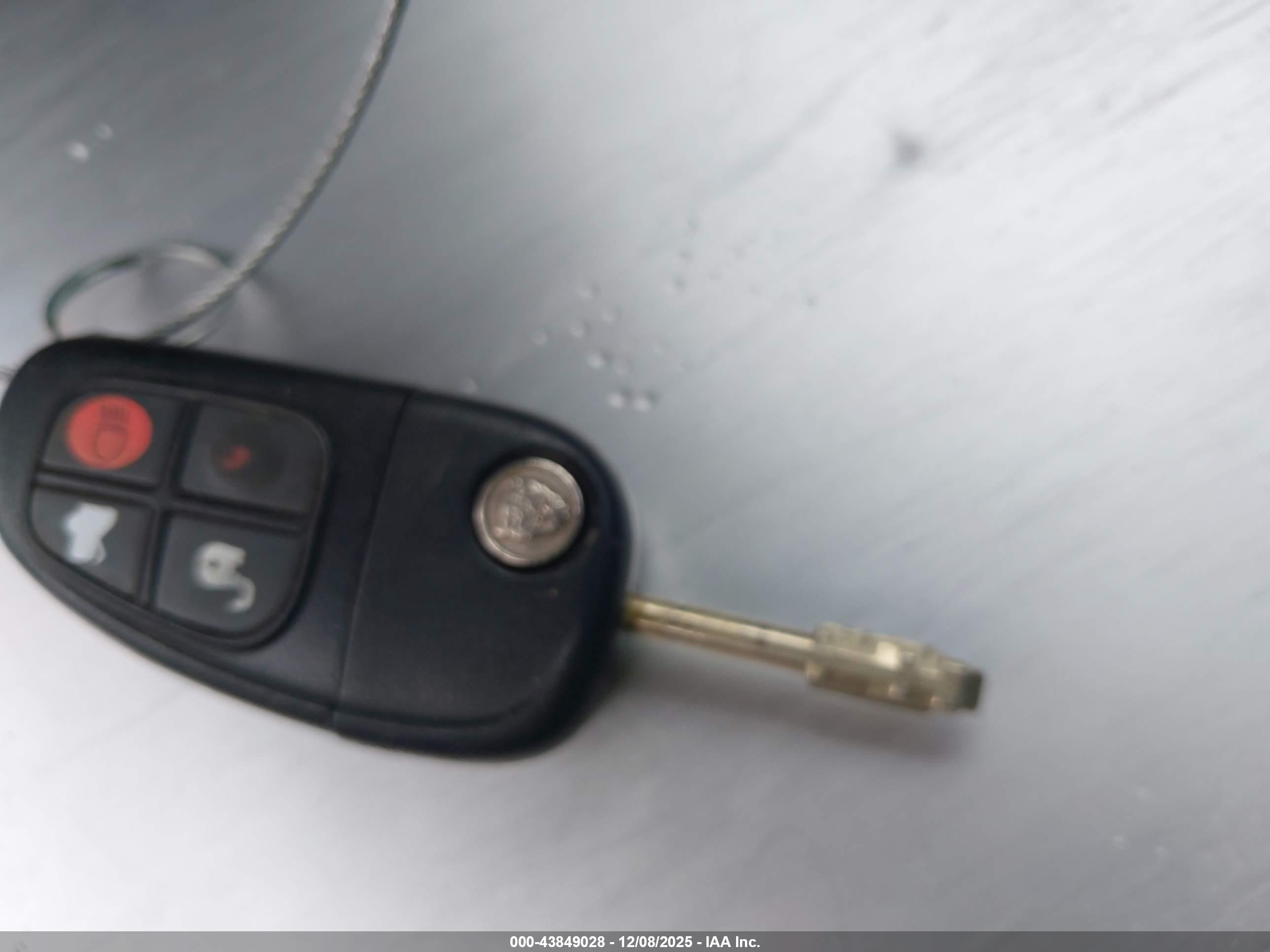JAGUAR X-TYPE image 11
