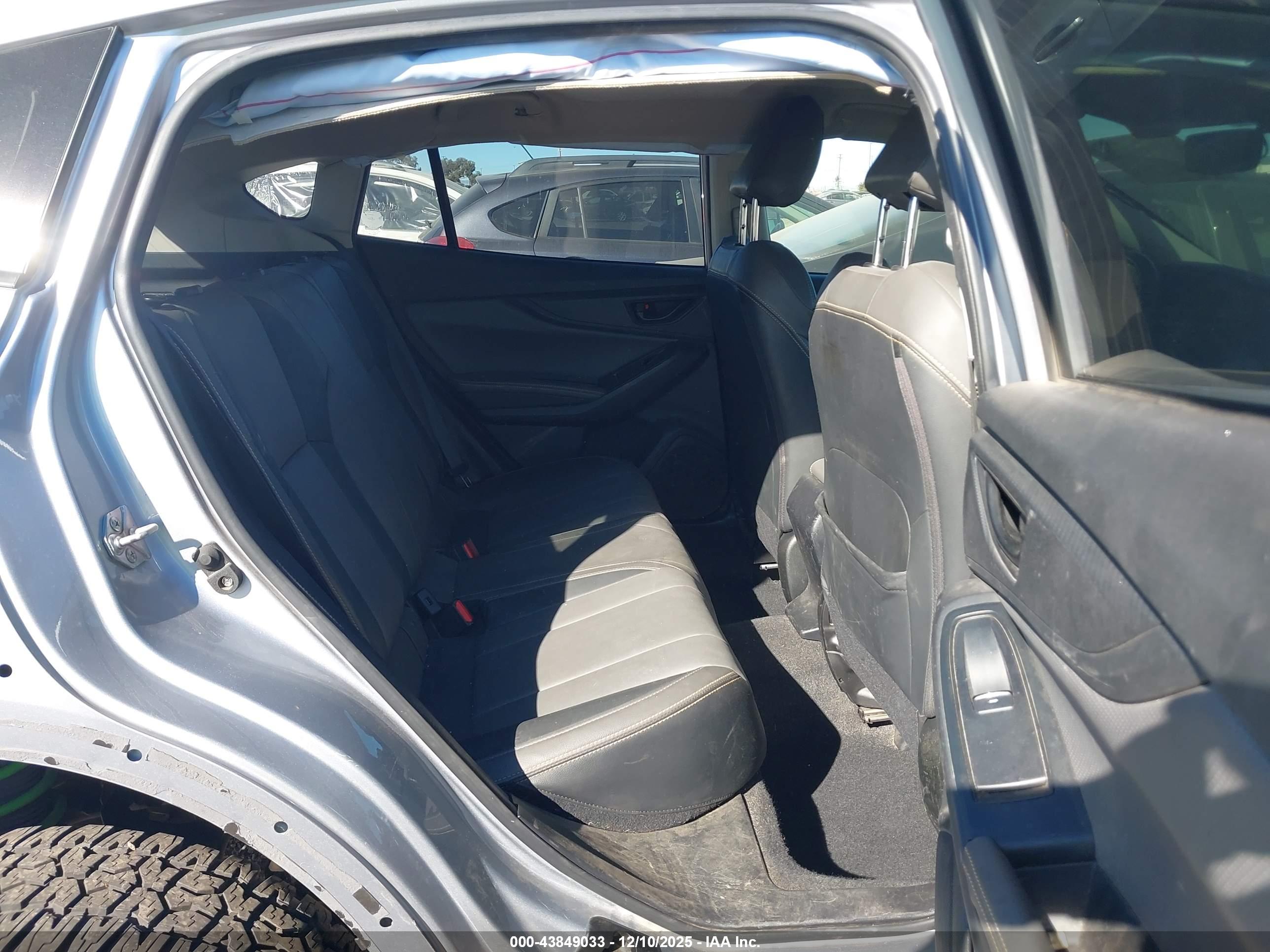 SUBARU CROSSTREK image 8