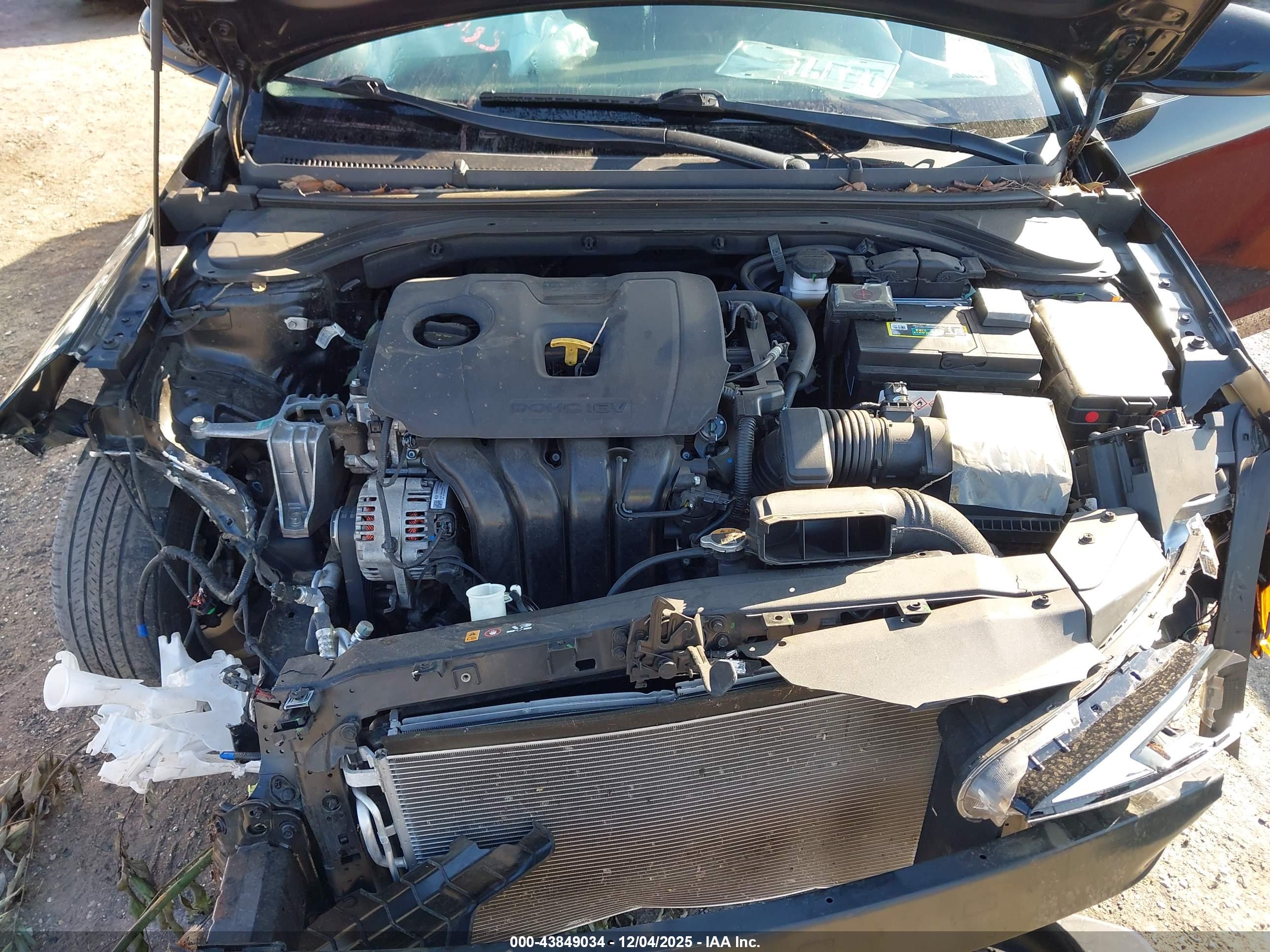 HYUNDAI ELANTRA image 10