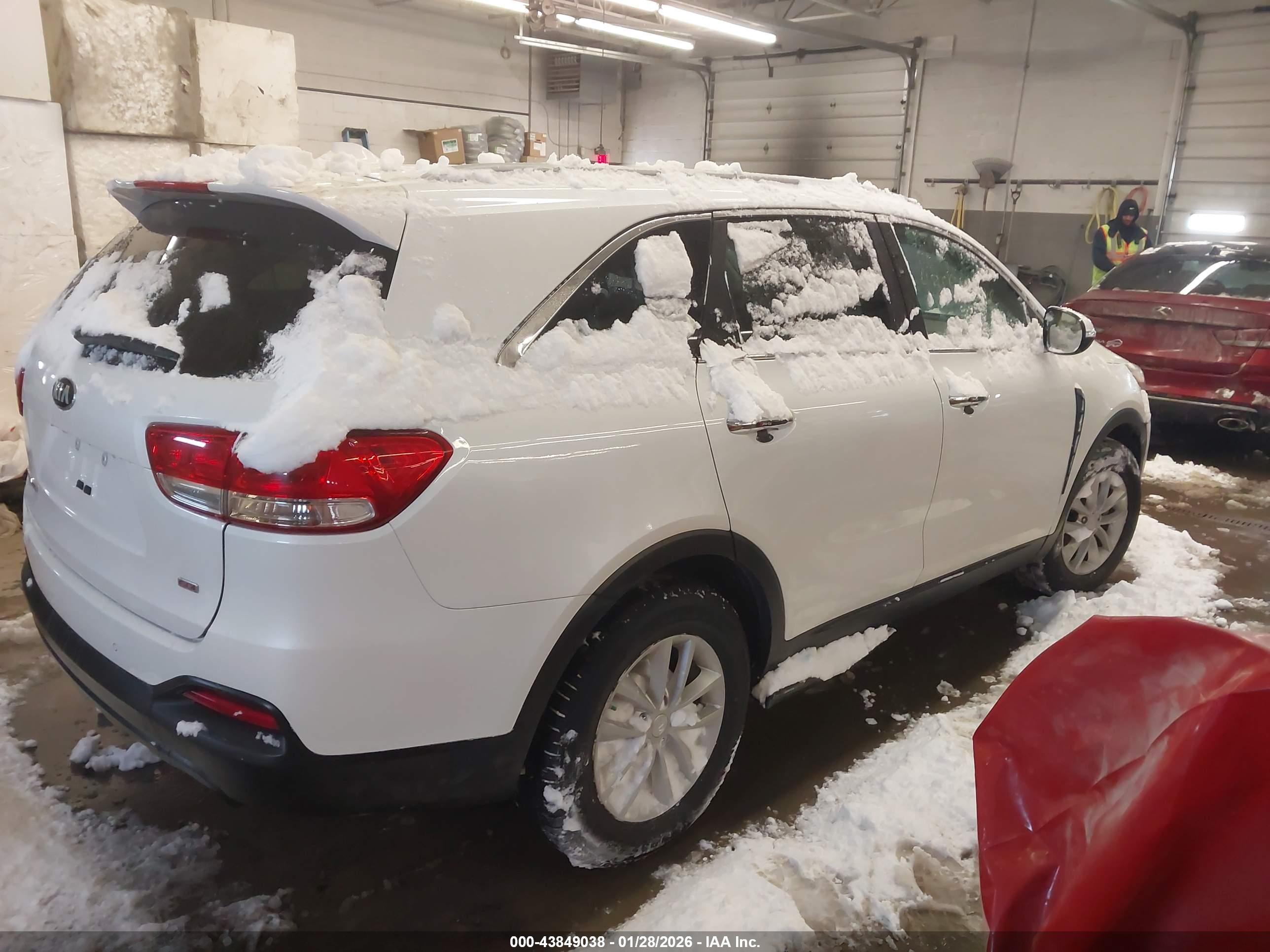 KIA SORENTO image 4