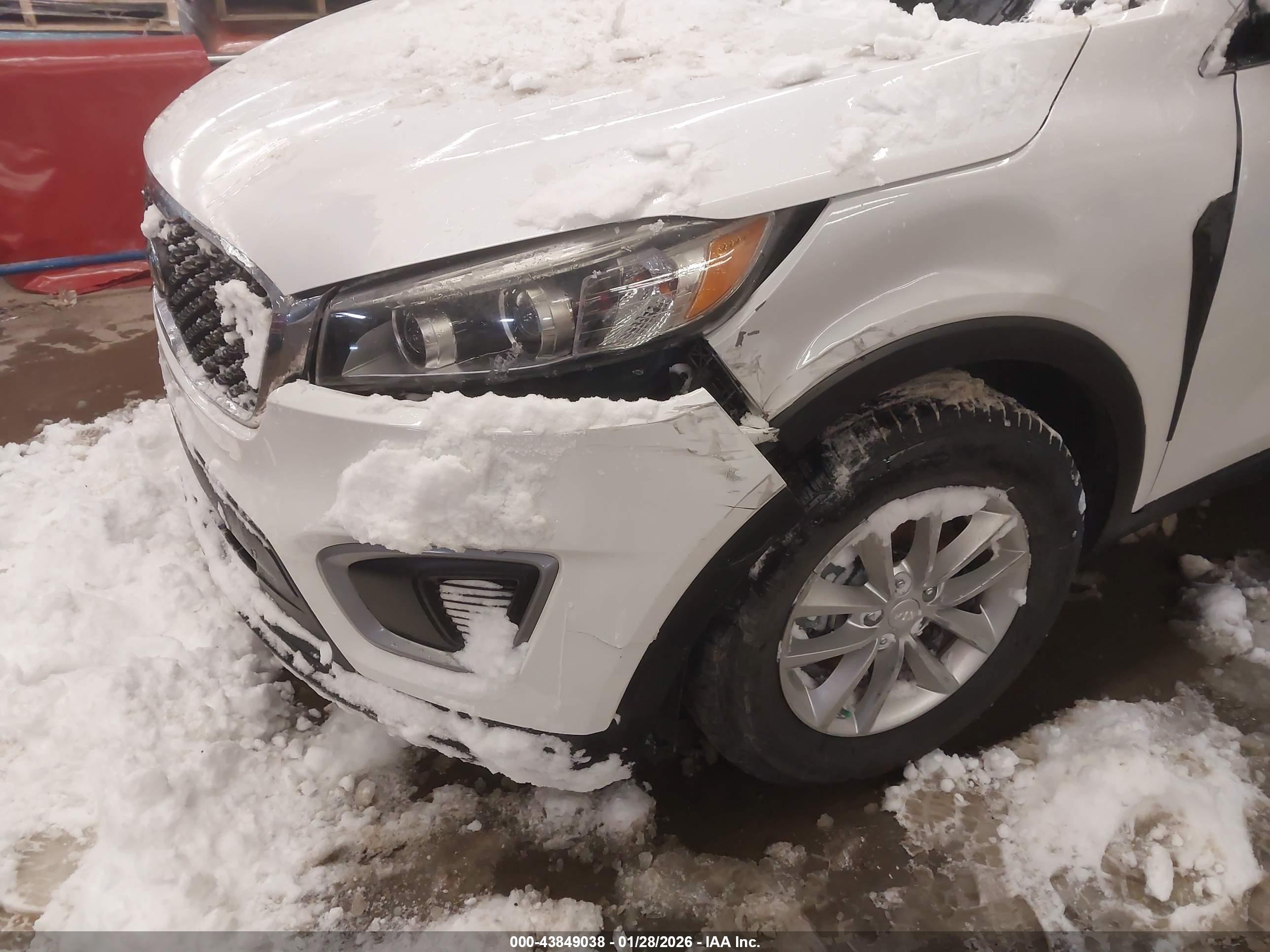 KIA SORENTO image 6